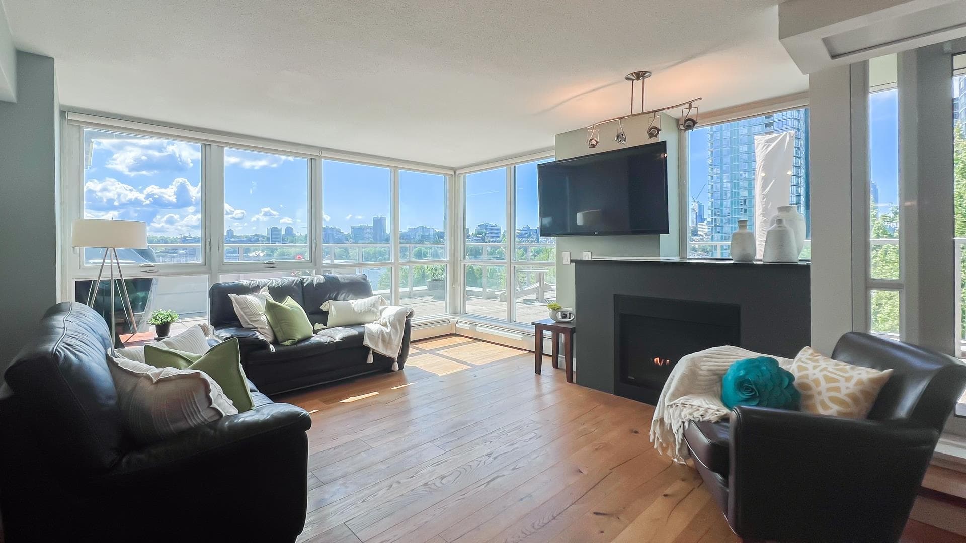 801 - 1388 Homer Street, Vancouver, V6B 6A7 — photo 2
