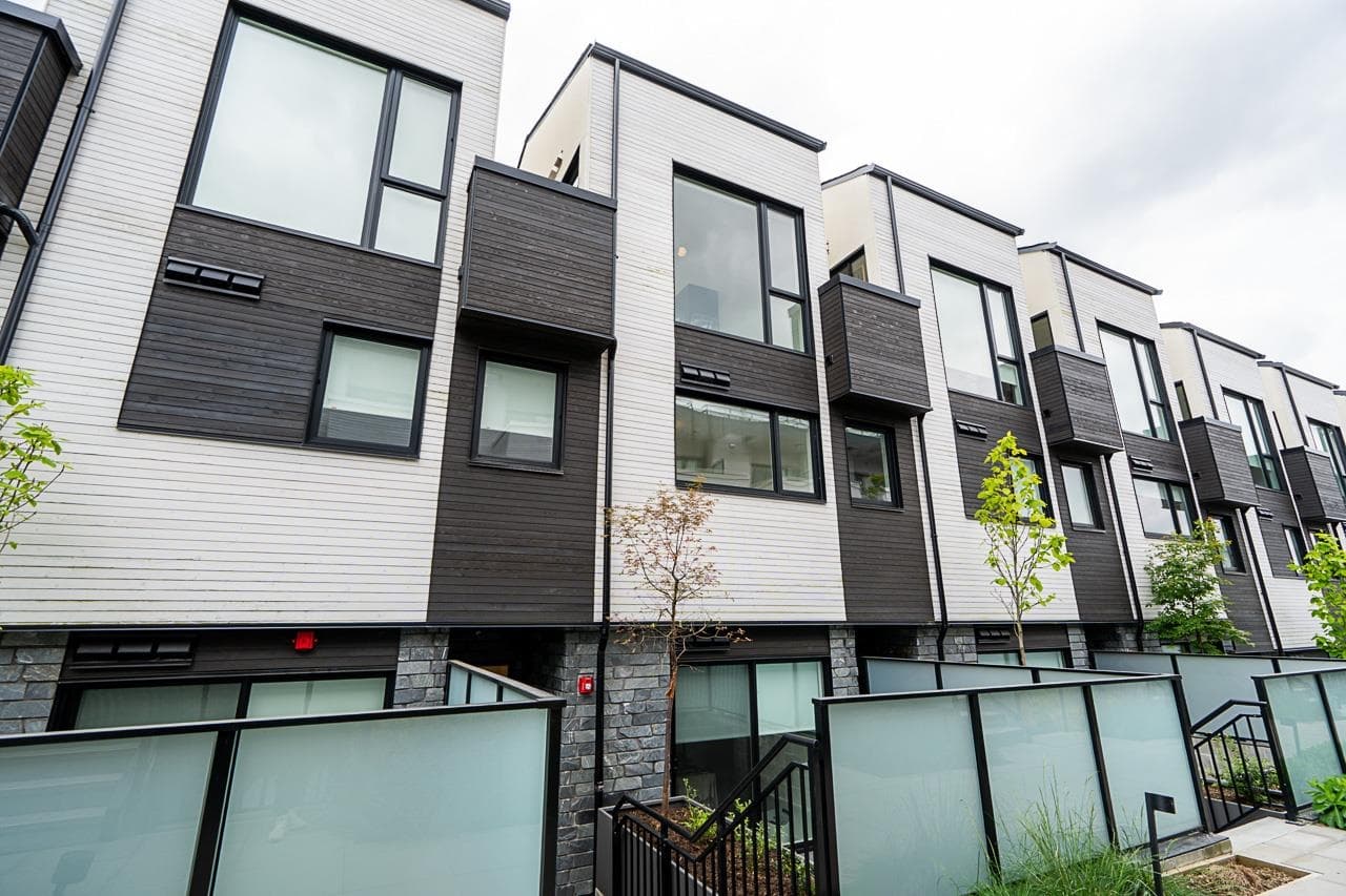 210 - 650 E 2nd Street, North Vancouver, V7L 1E3 — photo 3