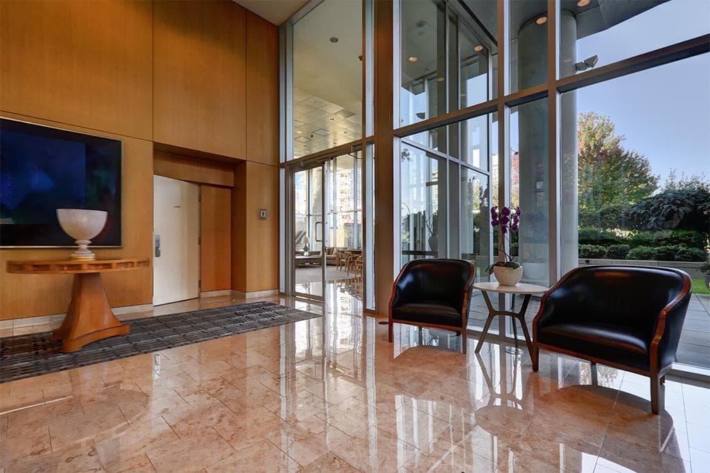 301 - 1790 Bayshore Drive, Vancouver, V6G 3G5 — photo 2
