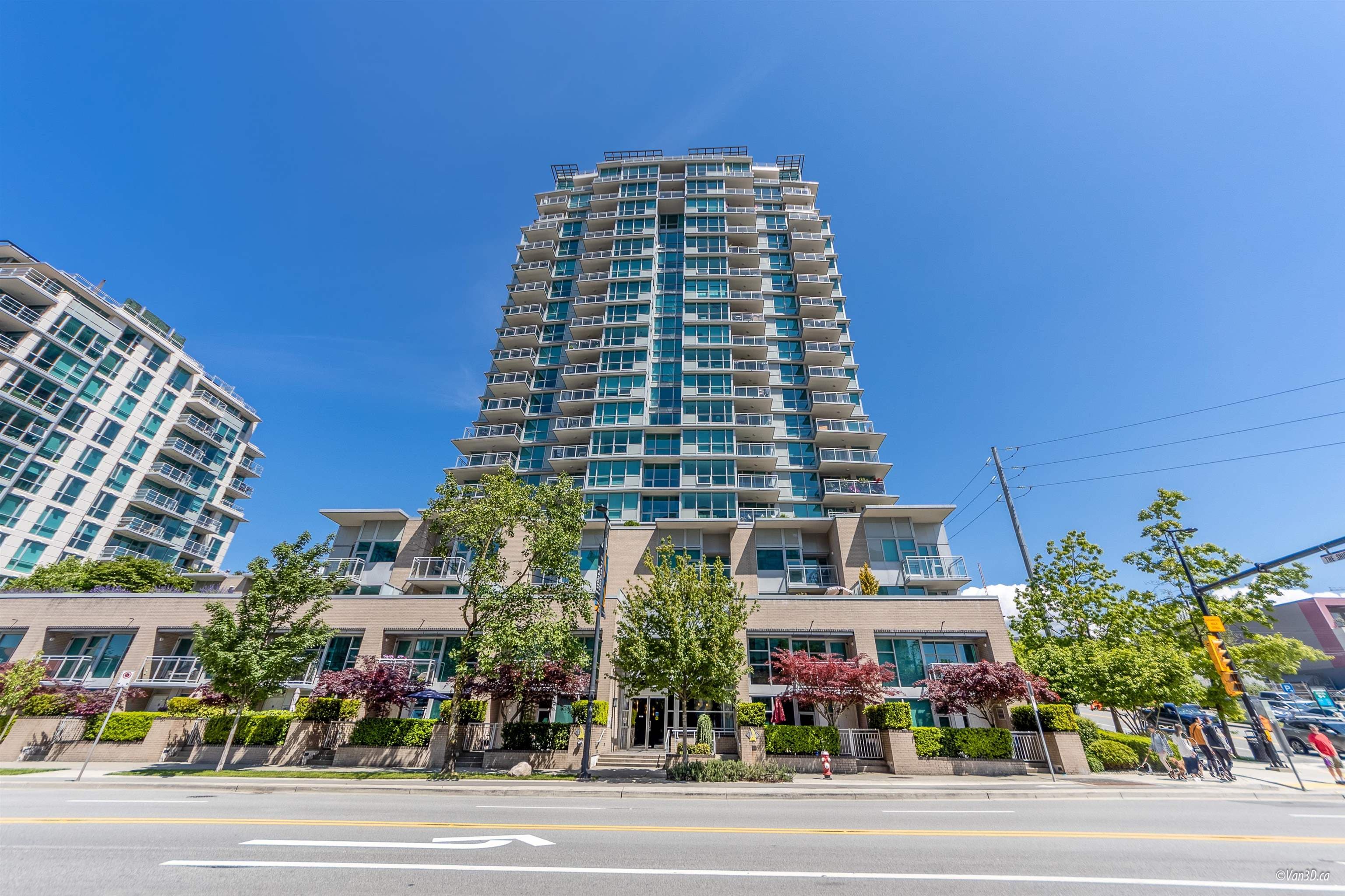 1002 - 188 E Esplanade, North Vancouver, V7L 4Y1 — photo 1