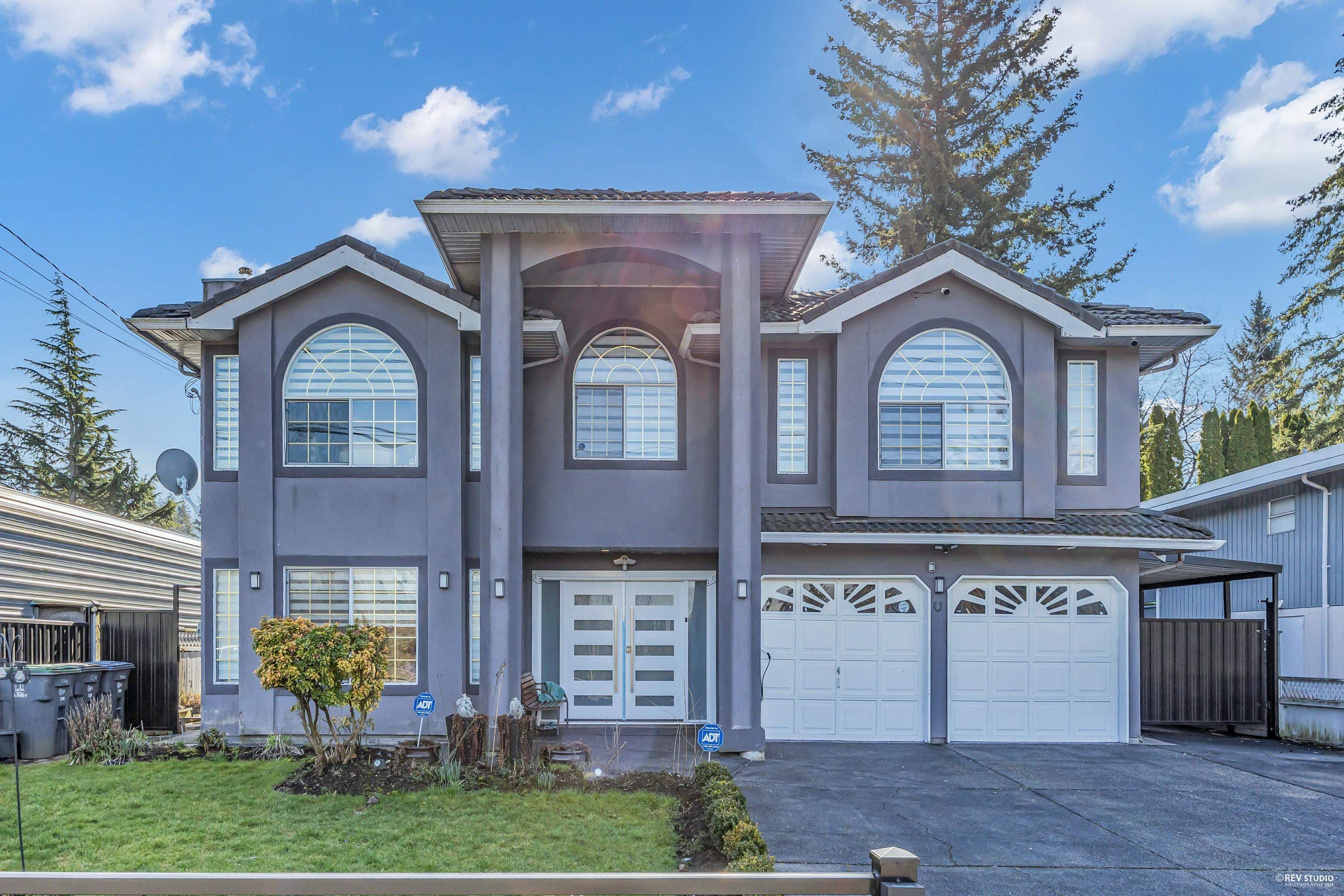 12376 100 Avenue, Surrey, V3V 2X3 — photo 2