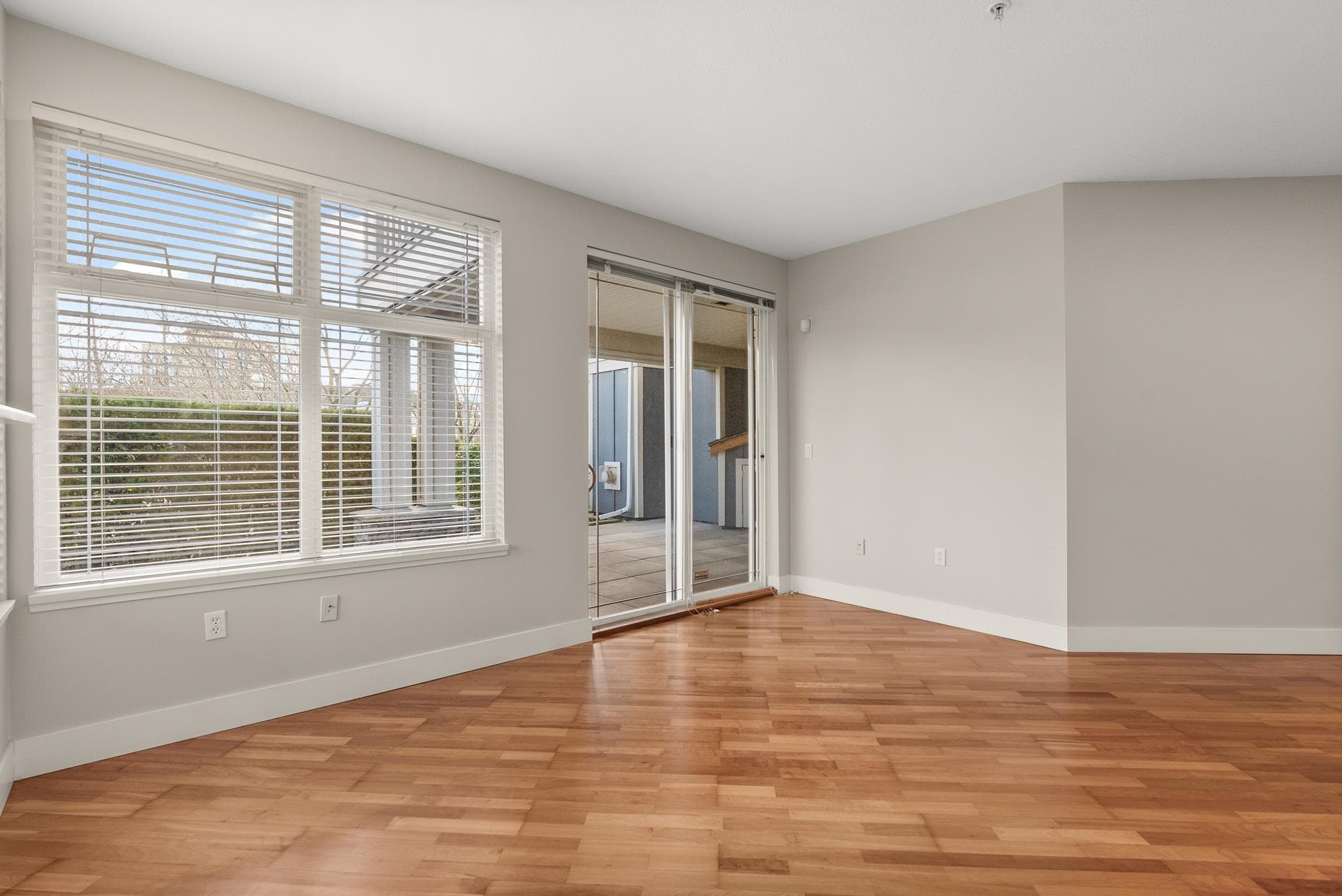107 - 15392 16a Avenue, Surrey, V4A 1S9 — photo 5