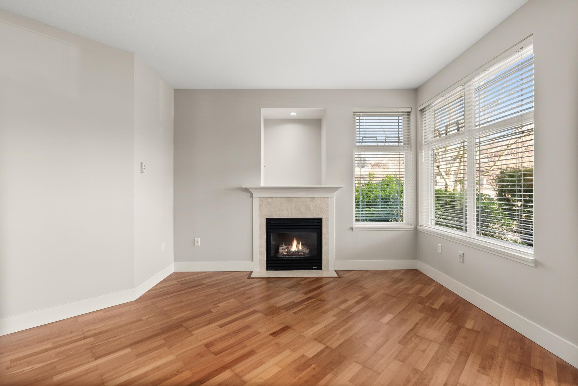 107 - 15392 16a Avenue, Surrey, V4A 1S9 — photo 4