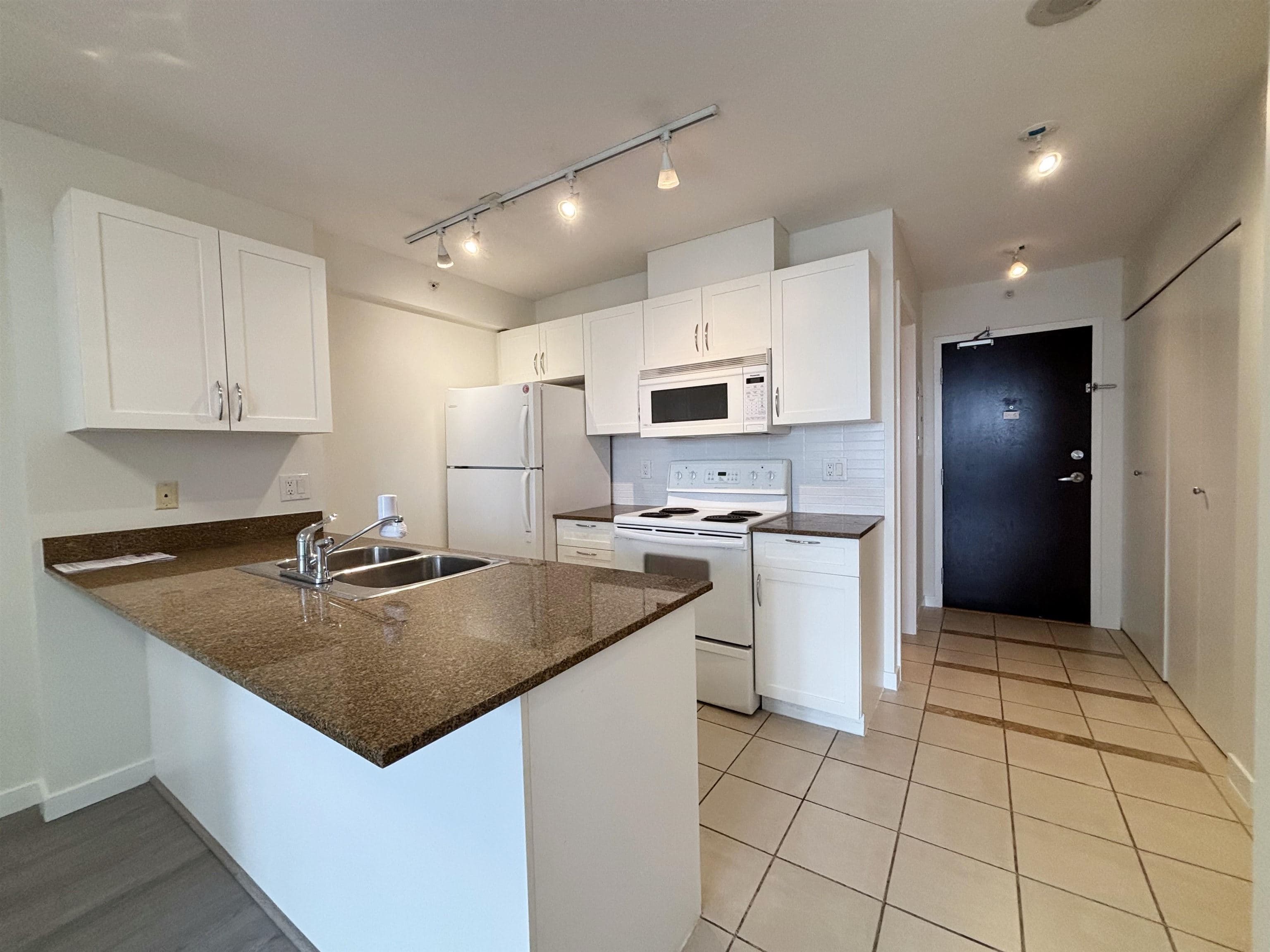 1712 - 938 Smithe Street, Vancouver, V6Z 3H8 — photo 5