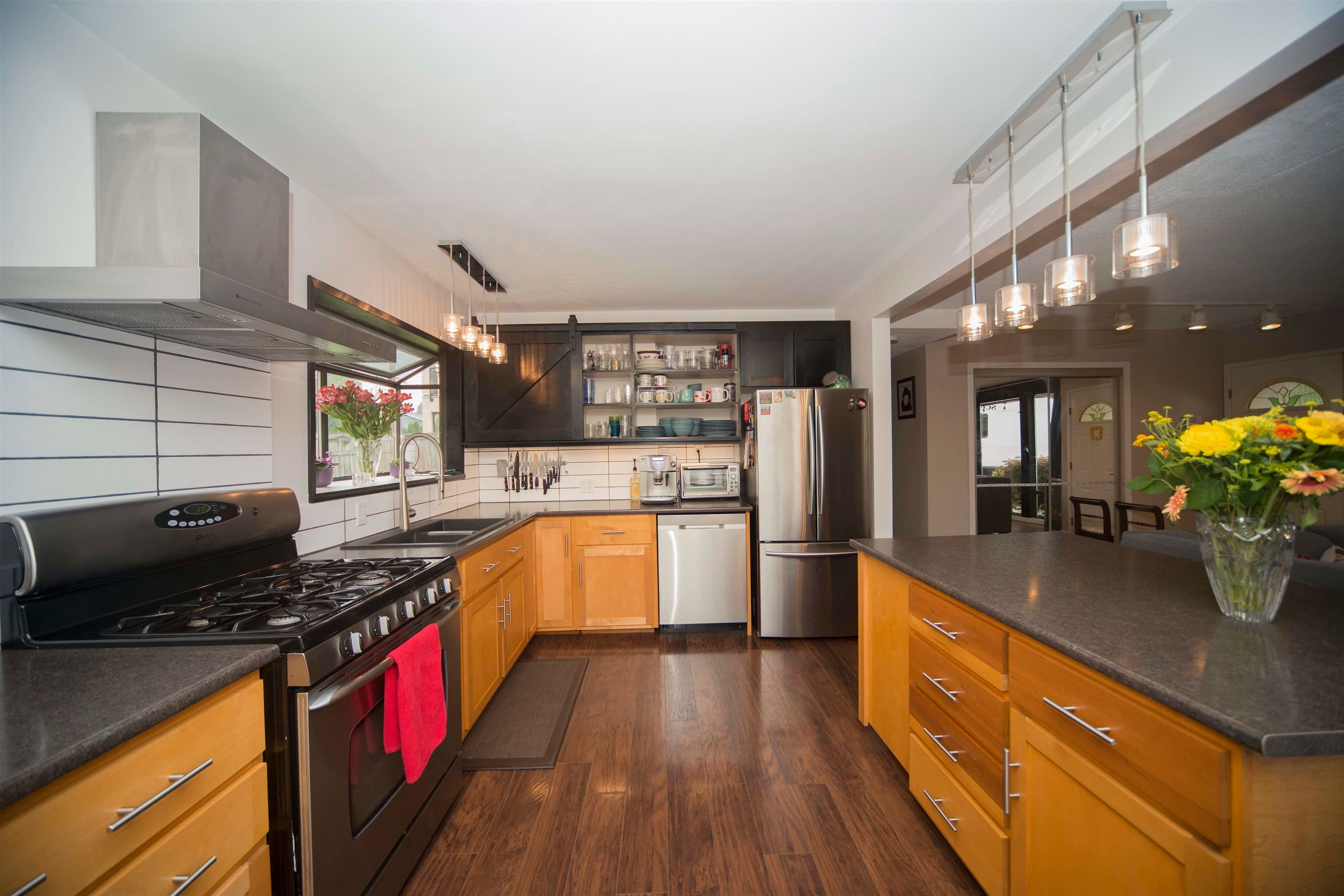 8660 Bairdmore Crescent, Richmond, V7C 1M7 — photo 3