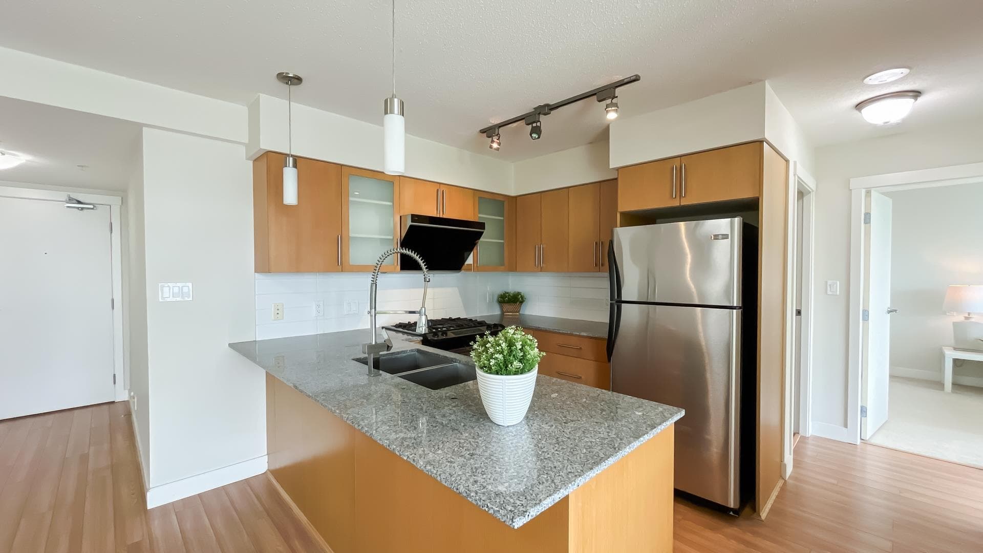 1109 - 8068 Westminster Highway, Richmond, V6X 0C6 — photo 5
