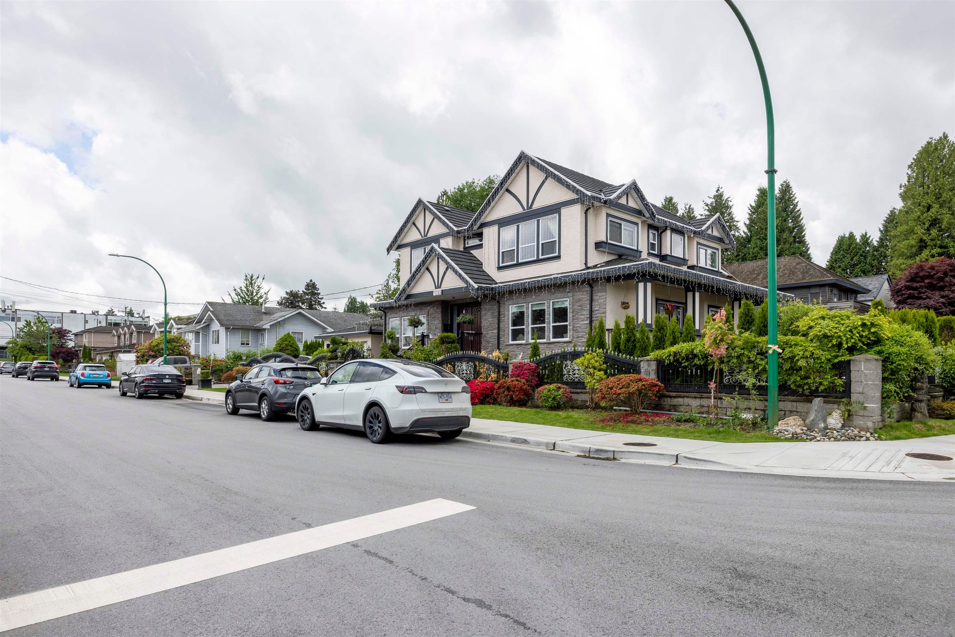 7035 6th Street, Burnaby, V5E 3T4 — photo 3