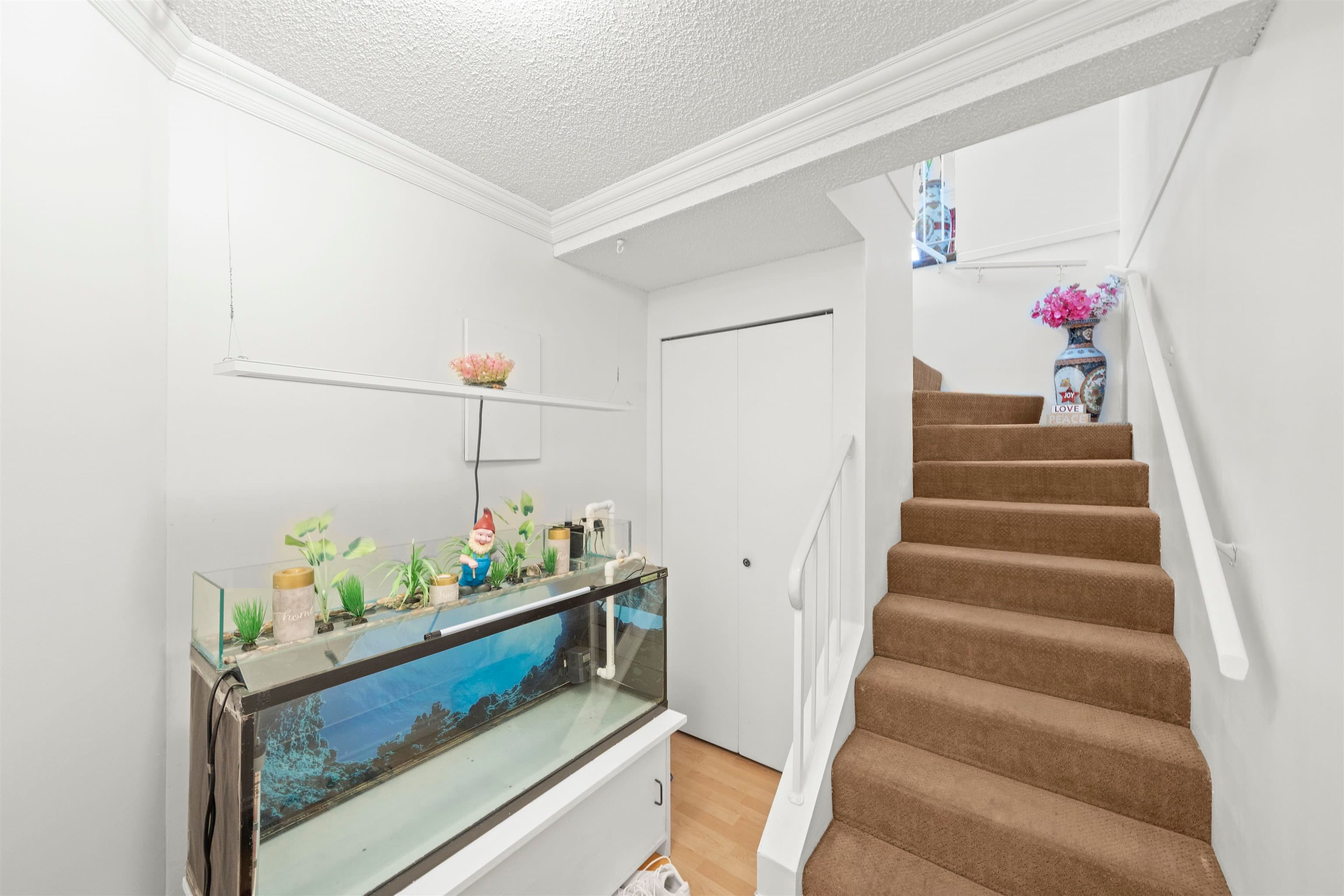 203 - 8040 Colonial Drive, Richmond, V7C 4V1 — photo 2