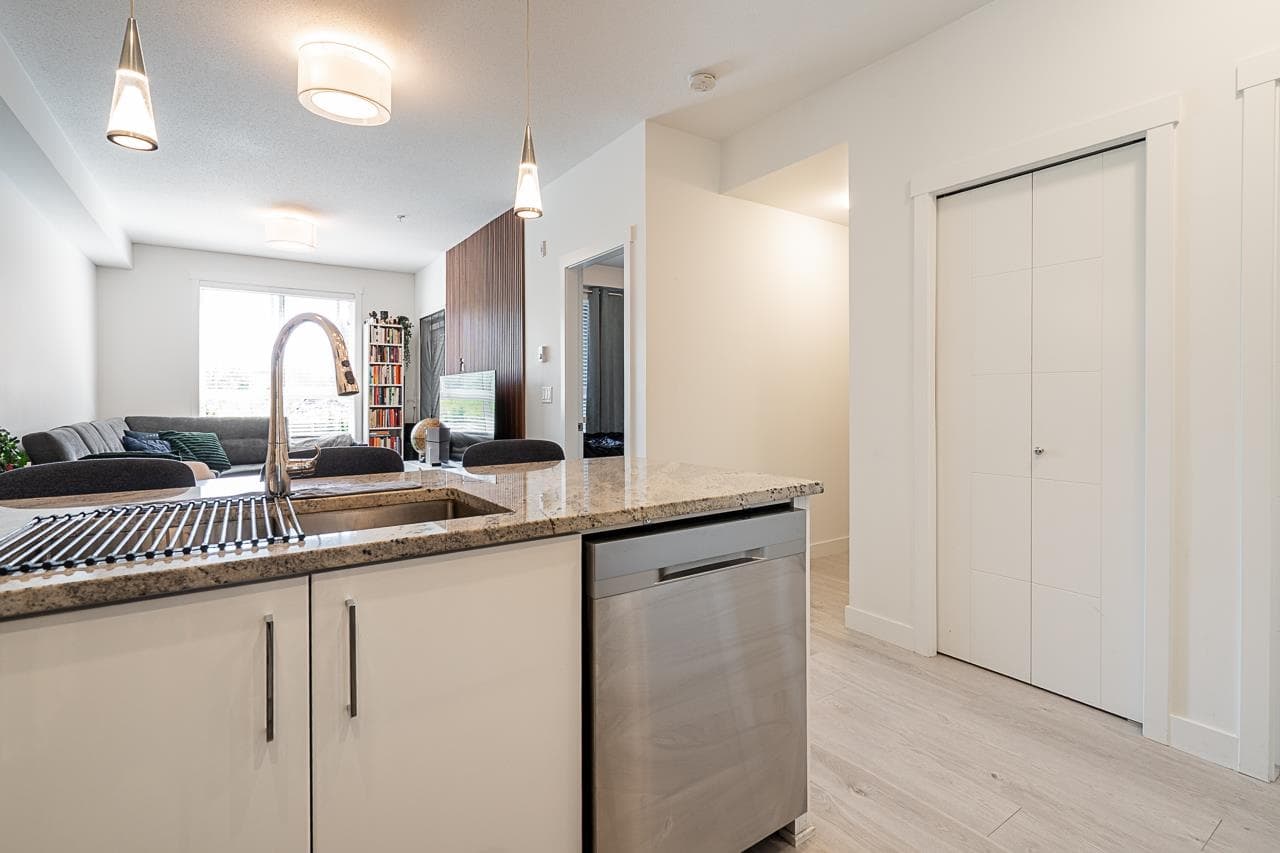 215 - 20362 72b Avenue, Langley, V2Y 5K4 — photo 5