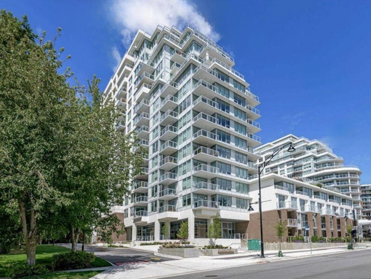 1502 - 15165 Thrift Avenue, White Rock, V4B 0C1 — photo 1