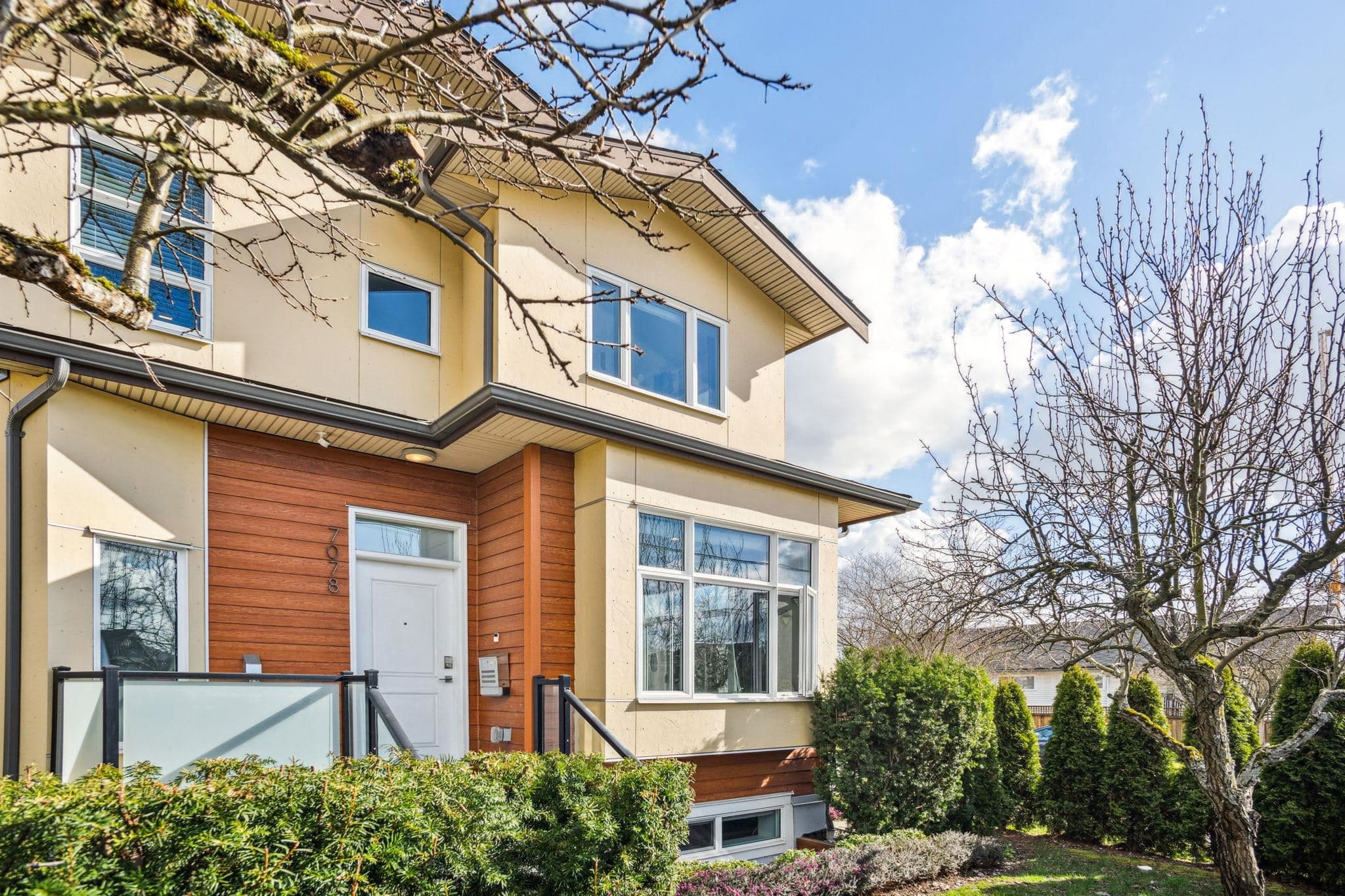 7078 Fraser Street, Vancouver, V5X 3V5 — photo 2
