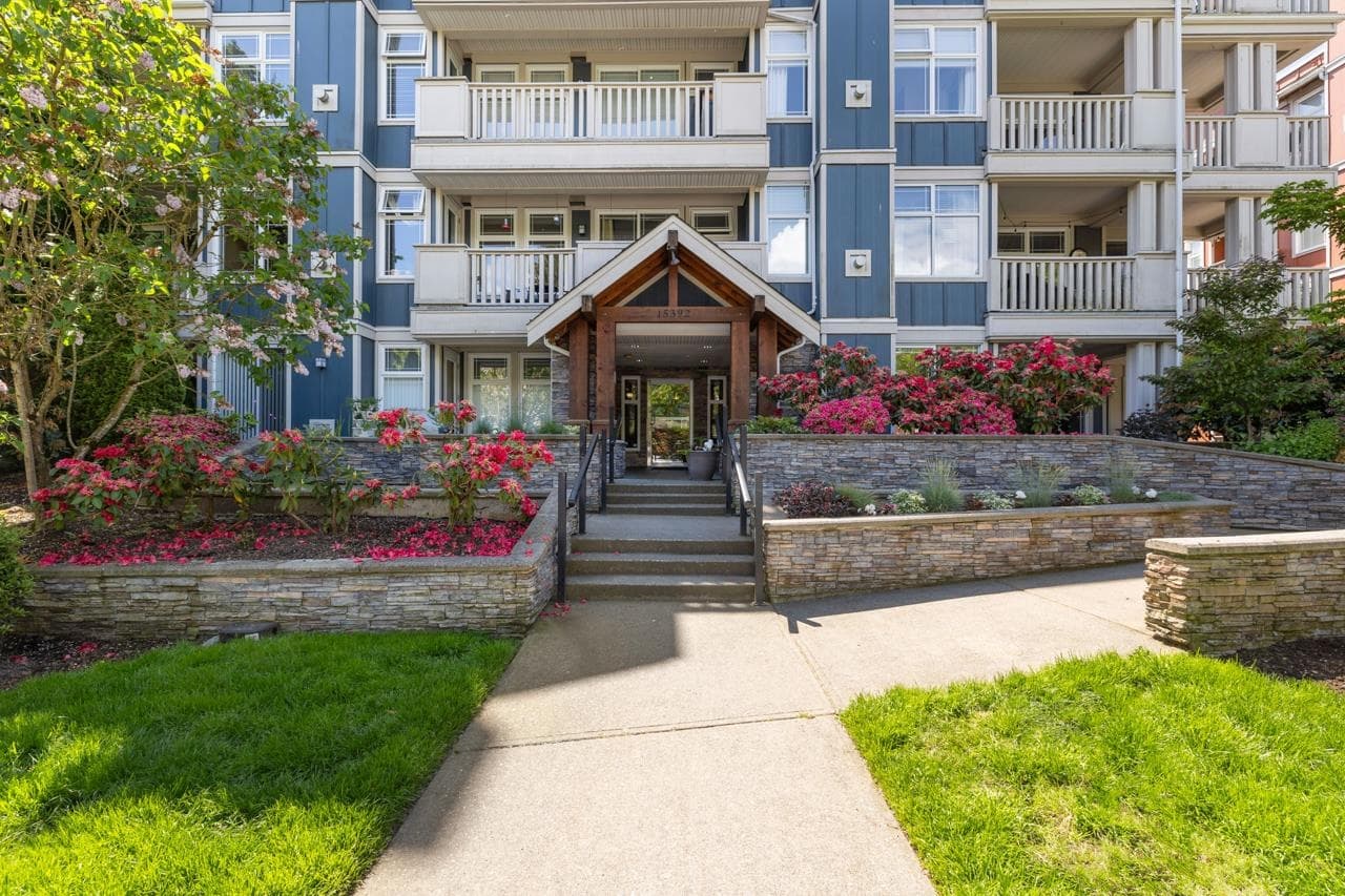 302 - 15392 16a Avenue, Surrey, V4A 1S9 — photo 2