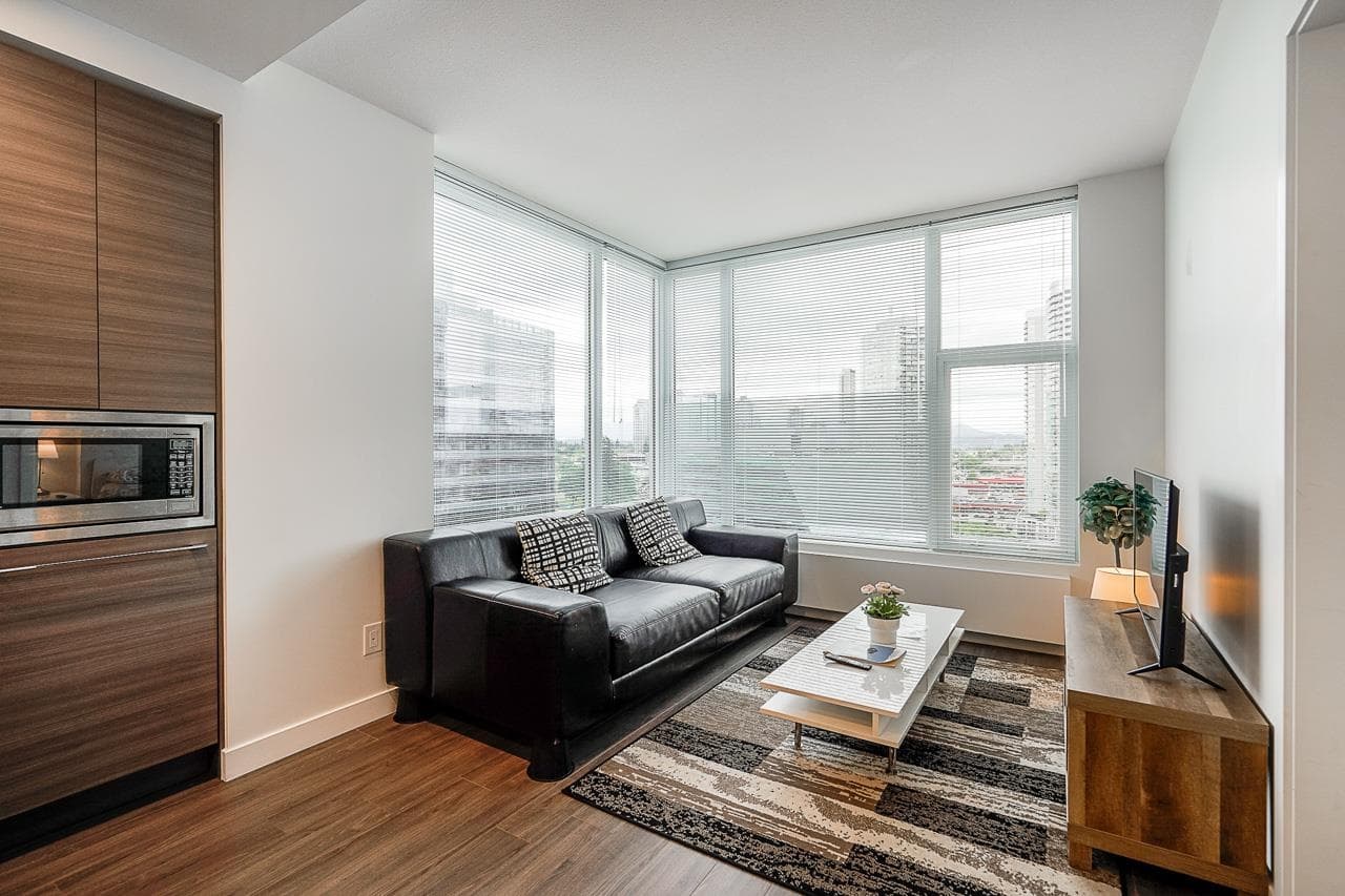 1404 - 13655 Fraser Highway, Surrey, V3T 0P8 — photo 2