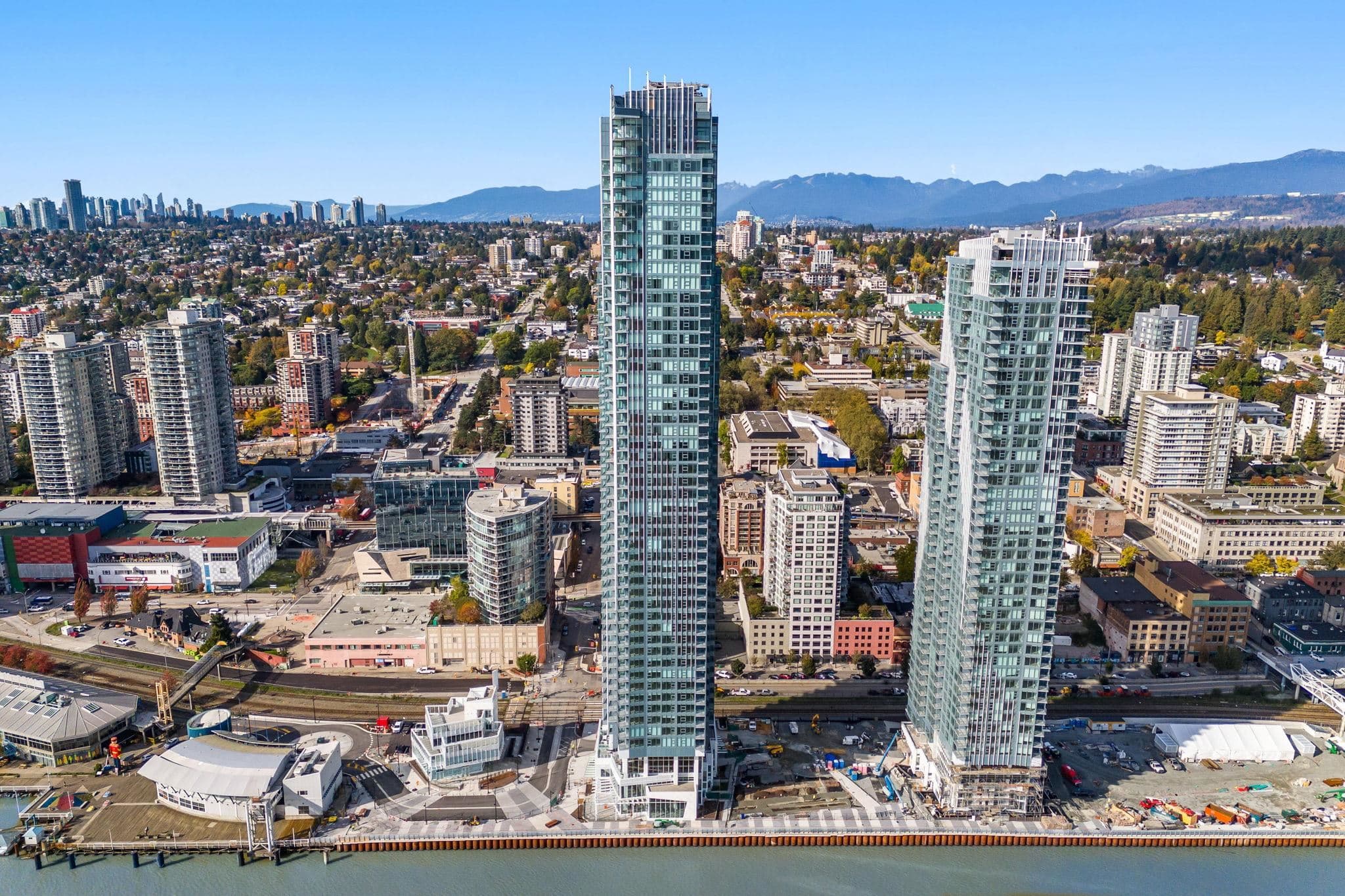 3903 - 680 Quayside Drive, New Westminster, V3M 0P2 — photo 2