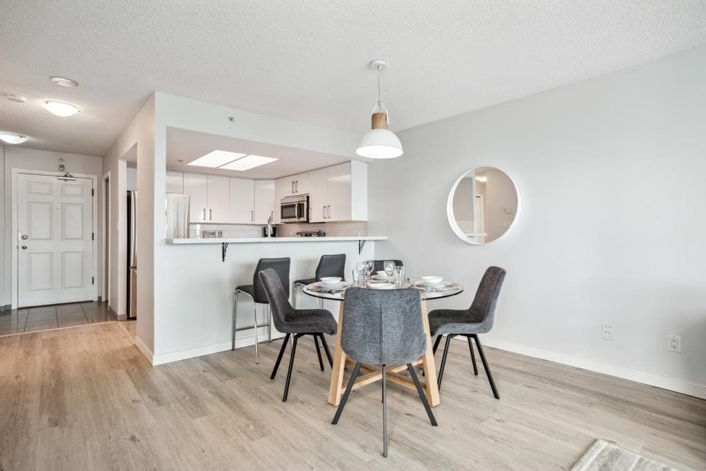 1303 - 1128 Quebec Street, Vancouver, V6A 4E1 — photo 3