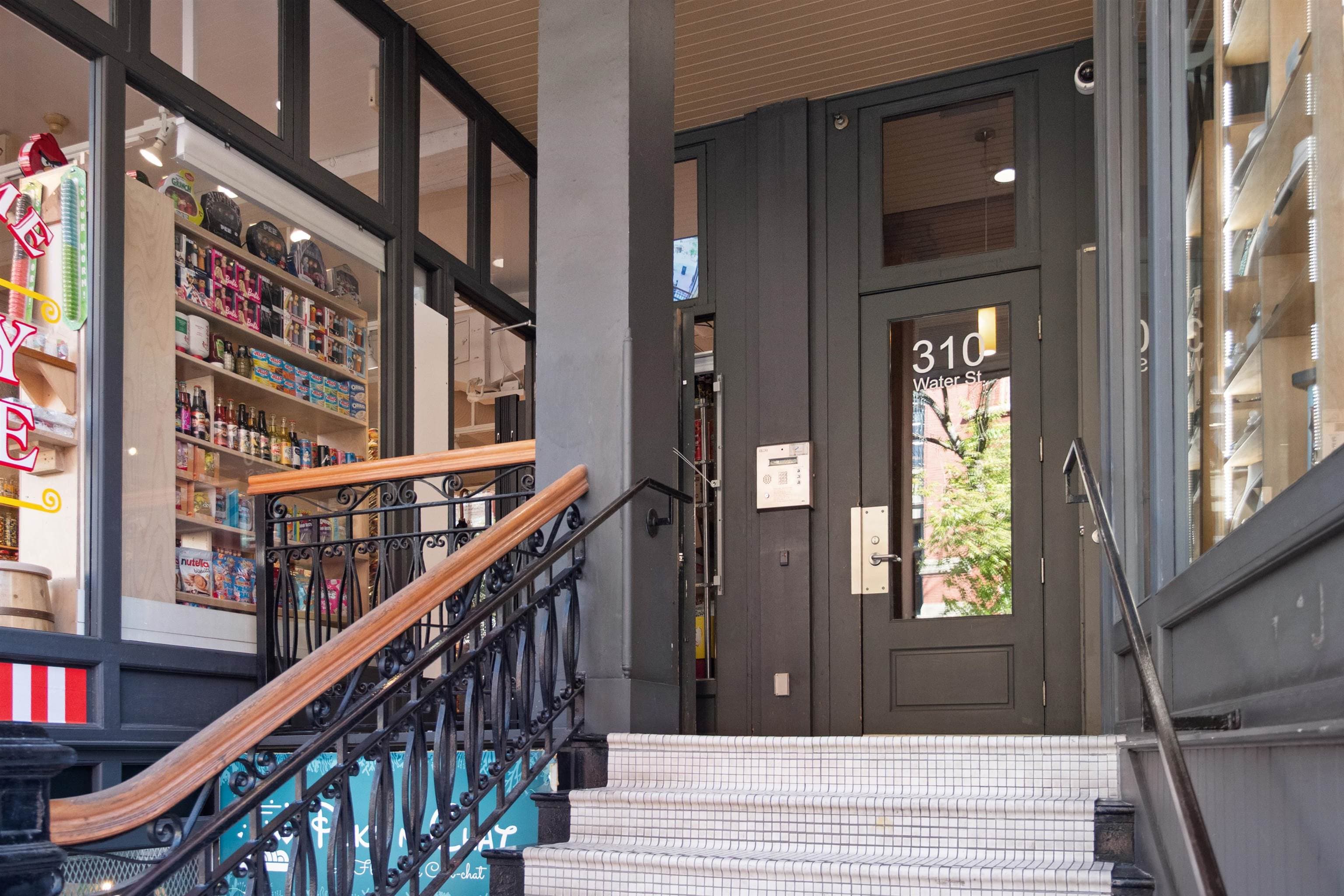 405 - 310 Water Street, Vancouver, V6B 1B6 — photo 2