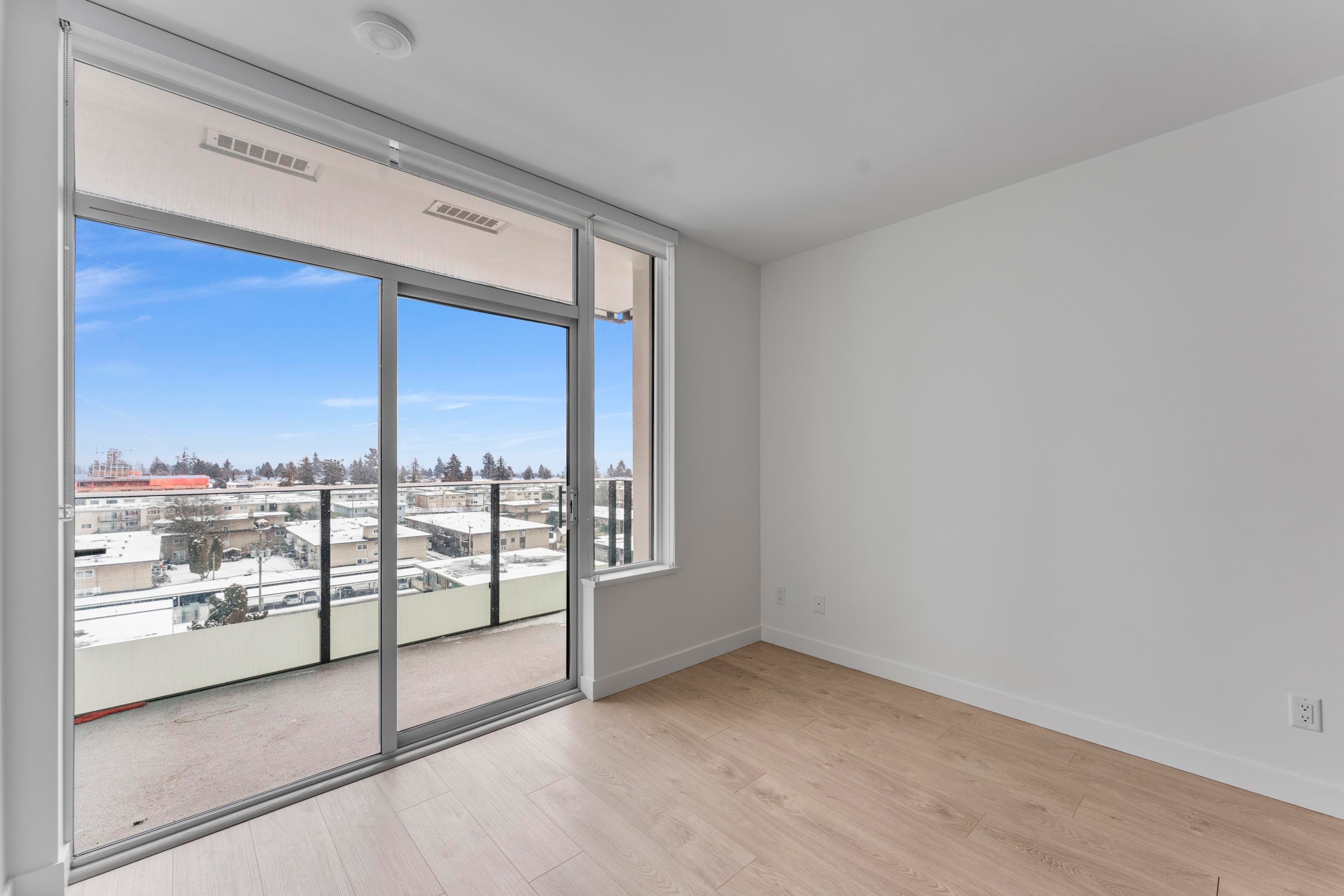 903 - 6463 Silver Avenue, Burnaby, V5H 0K4 — photo 3