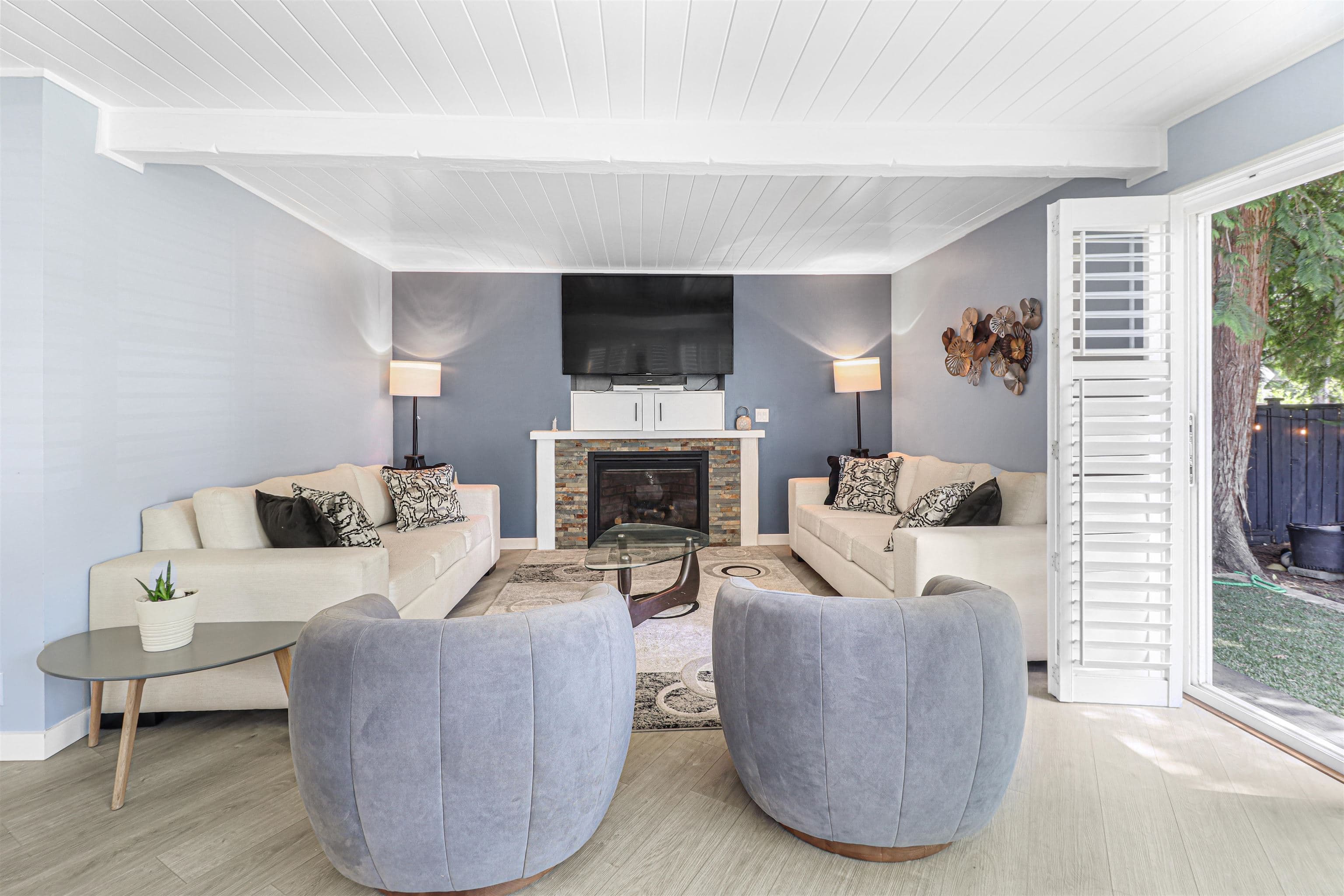 1225 Foster Avenue, Coquitlam, V3J 2M8 — photo 3