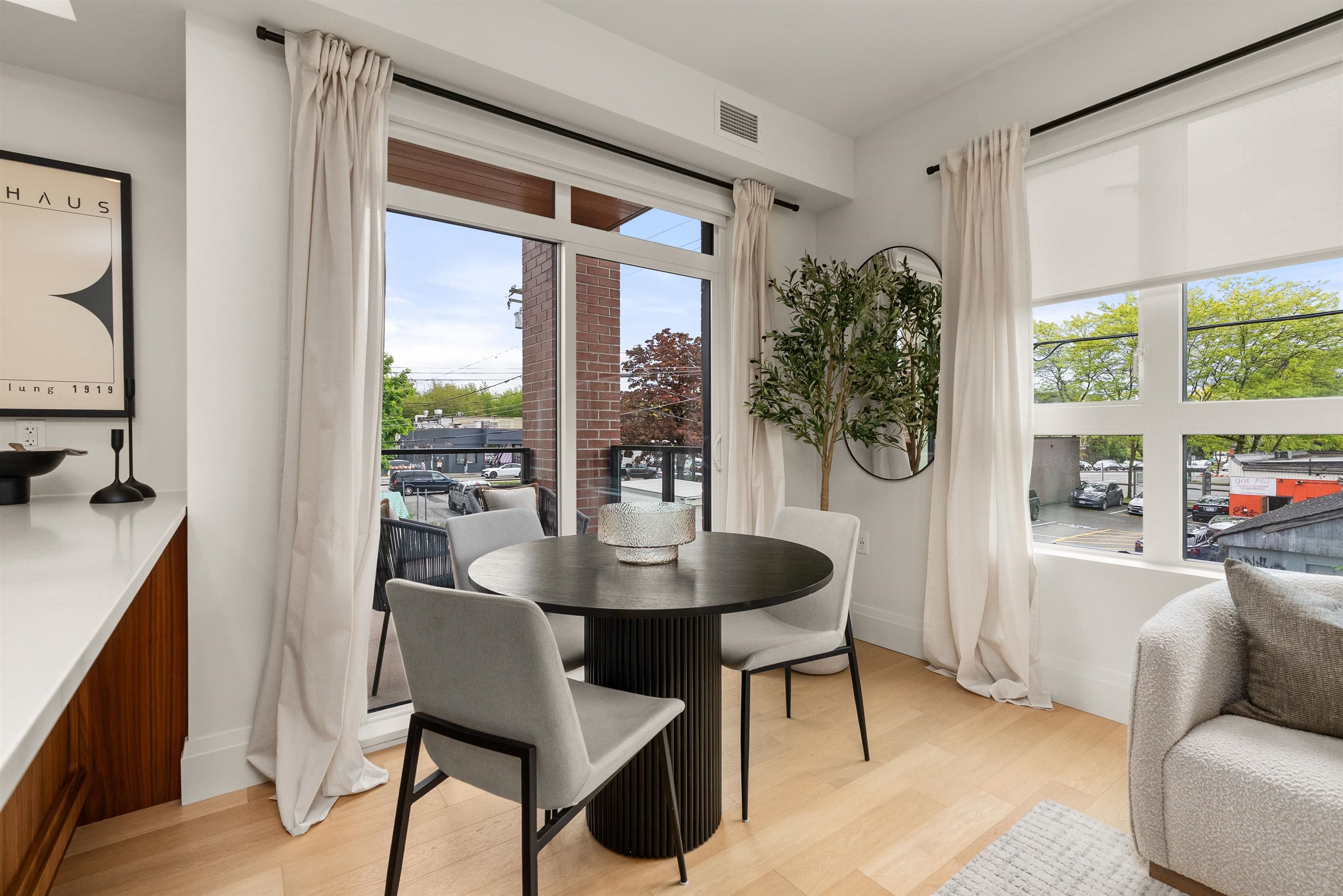 213 - 2550 Garden Drive, Vancouver, V5N 4X6 — photo 4