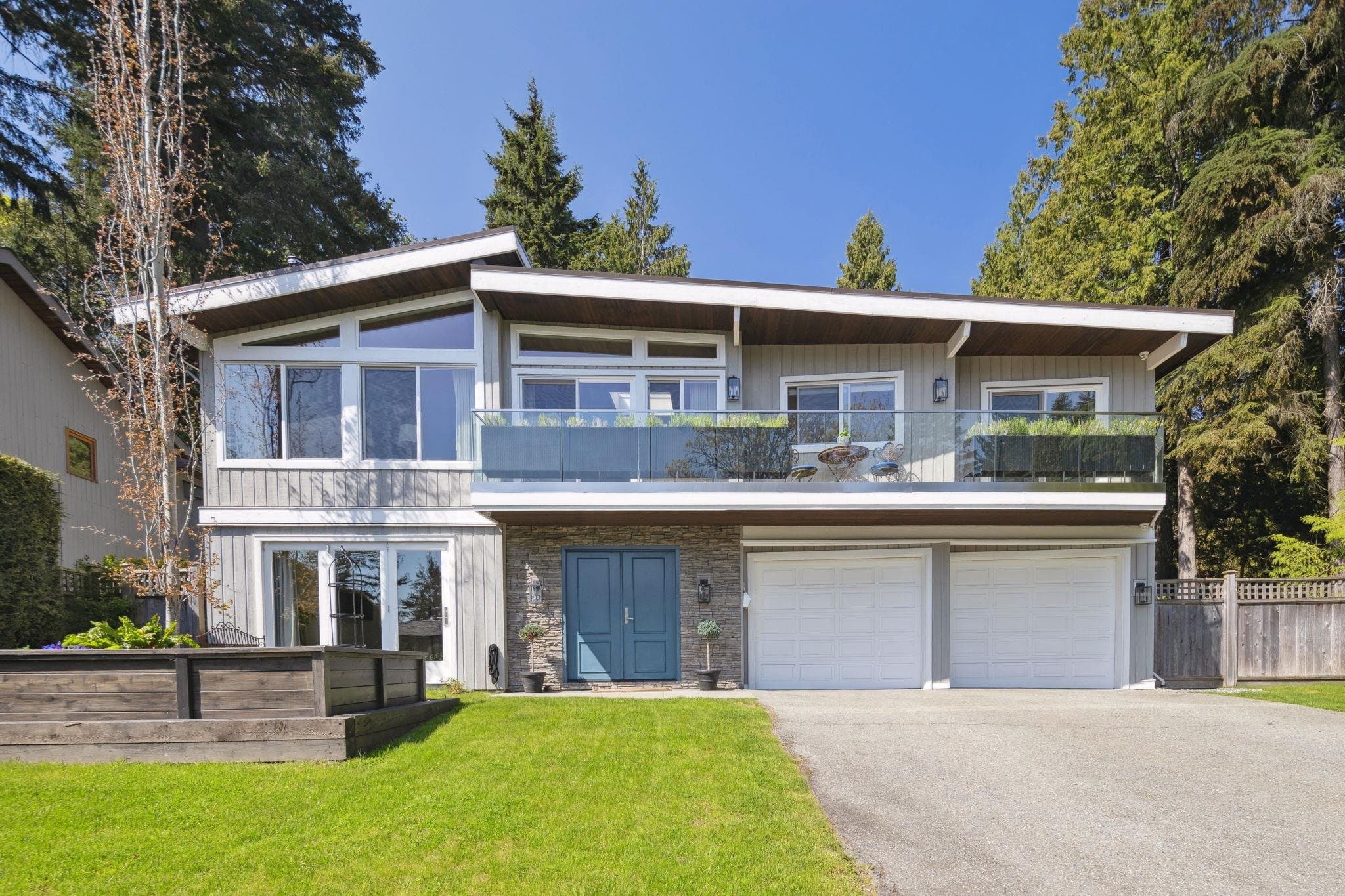 4445 Stone Court, West Vancouver, V7W 2V4 — photo 1
