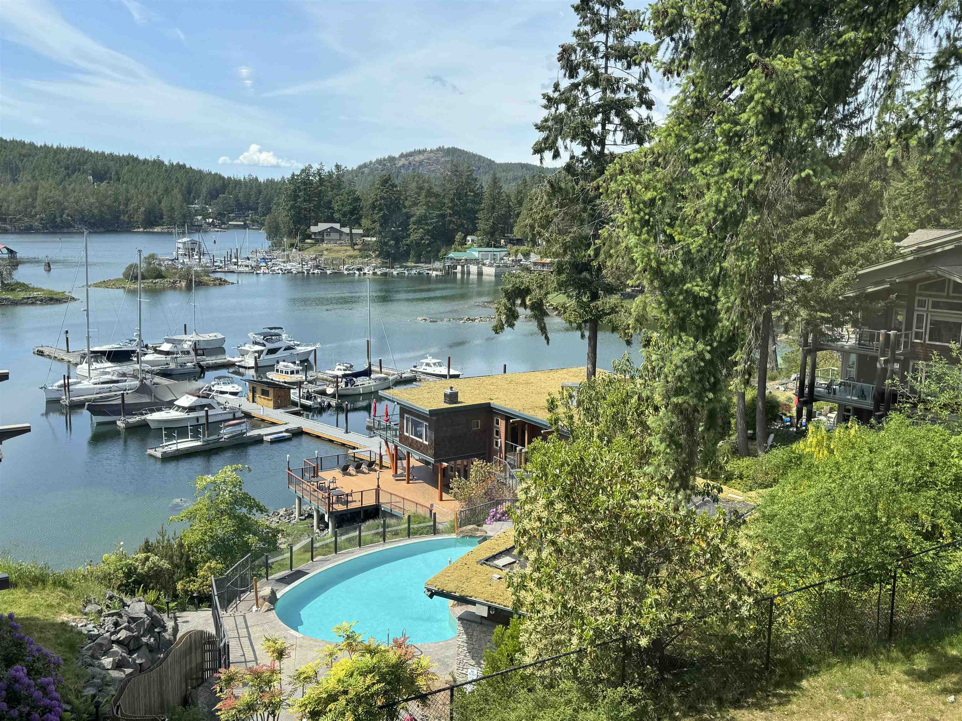 12B - 12849 Lagoon Road, Madeira Park, V0N 2H0 — photo 1