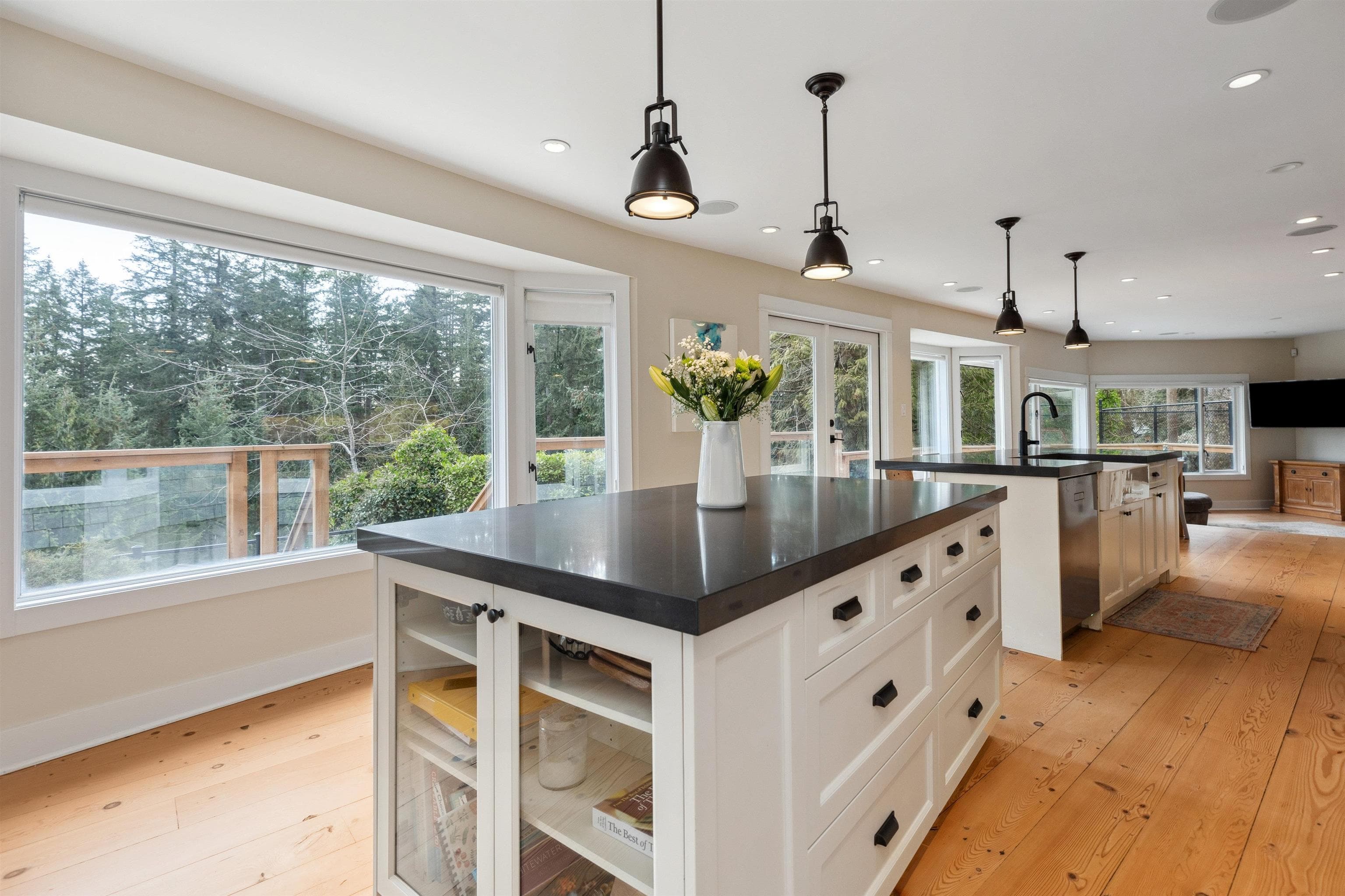 3714 Southridge Place, West Vancouver, V7V 3H8 — photo 4