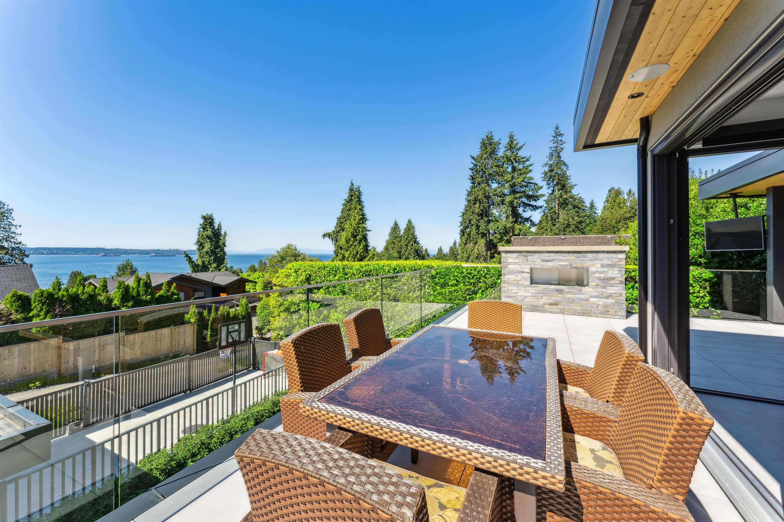 2678 Mathers Avenue, West Vancouver