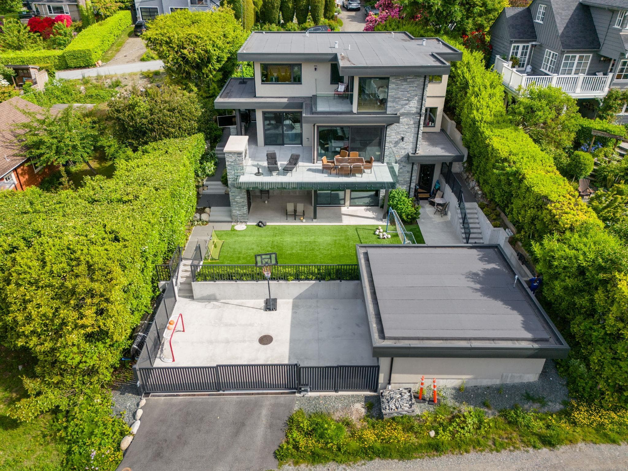 2678 Mathers Avenue, West Vancouver, V7V 2J4 — photo 5