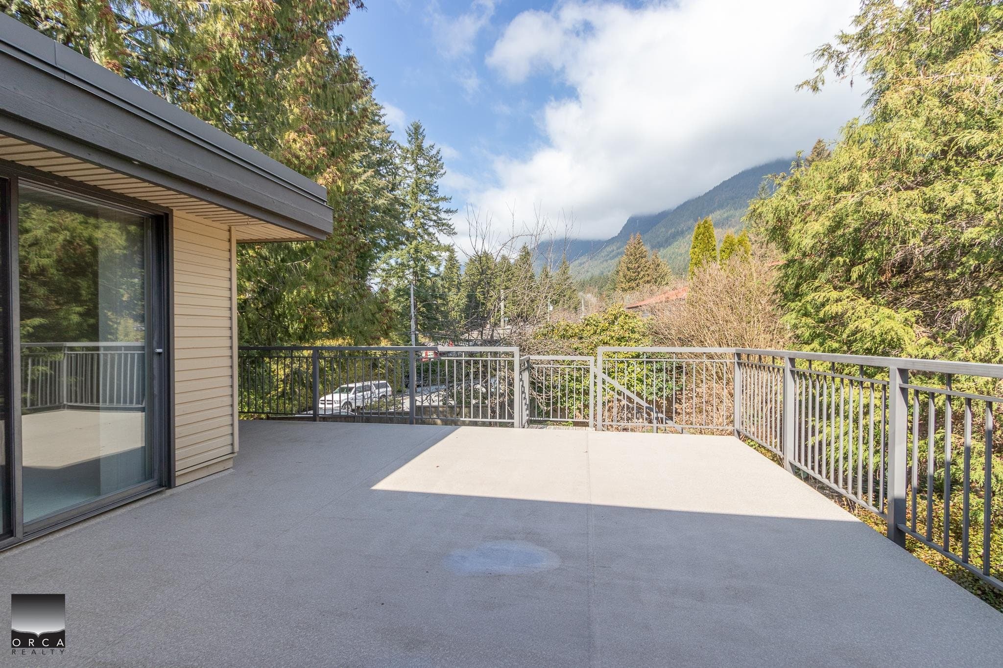 4524 Marineview Crescent, North Vancouver, V7R 3P2 — photo 5