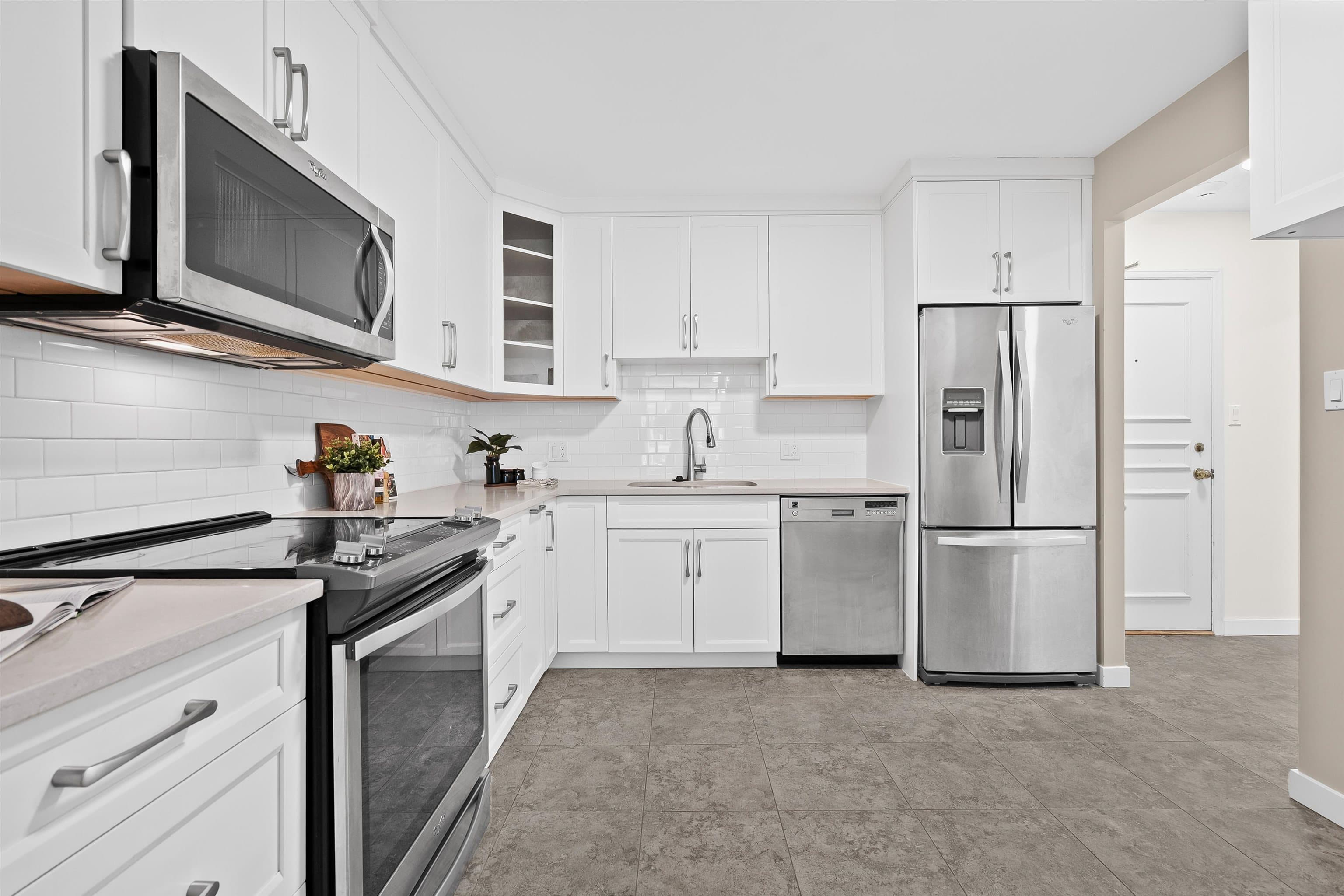 408 - 518 Moberly Road, Vancouver, V5Z 4G3 — photo 4
