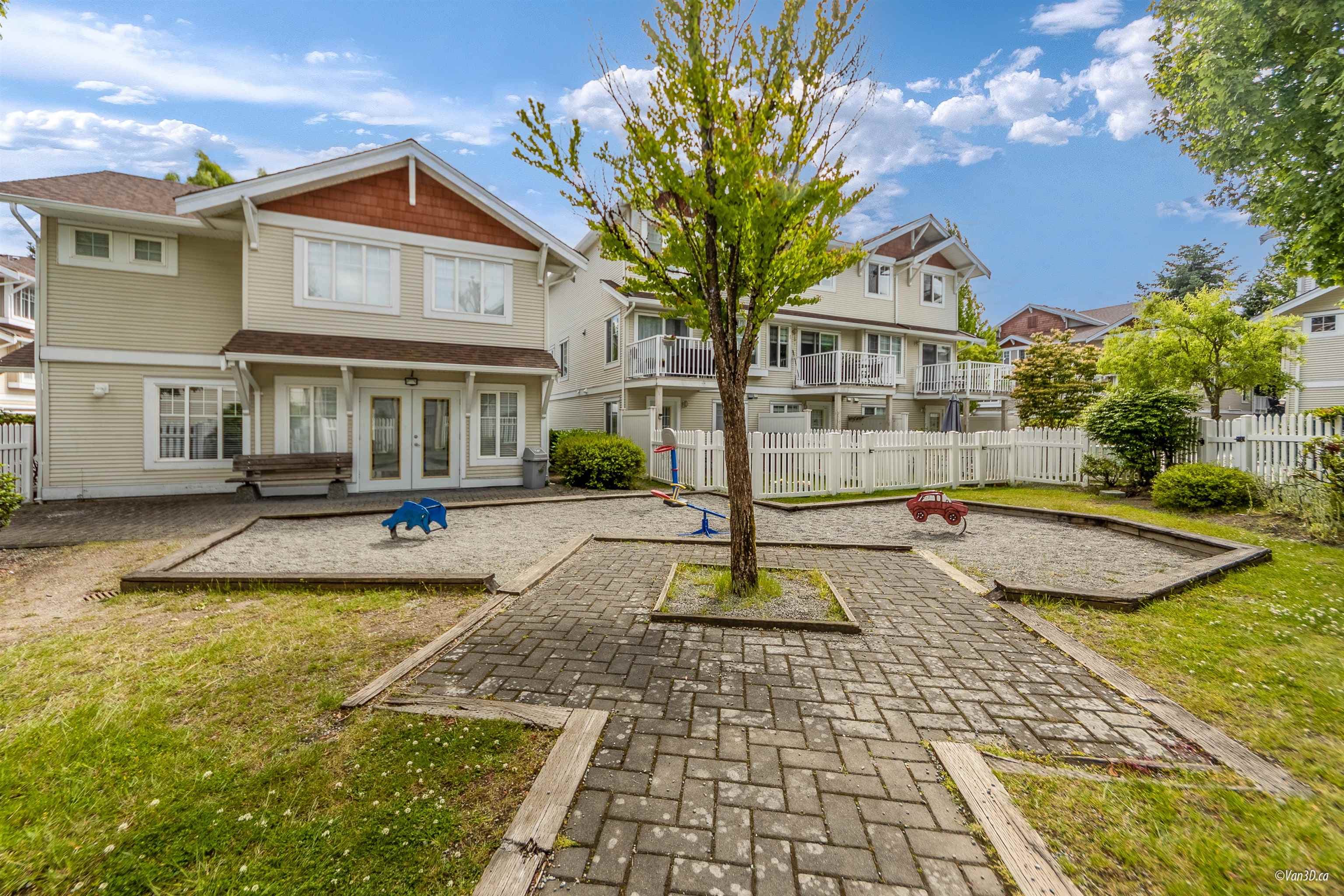 36 - 12110 75a Avenue, Surrey, V3W 1M1 — photo 4