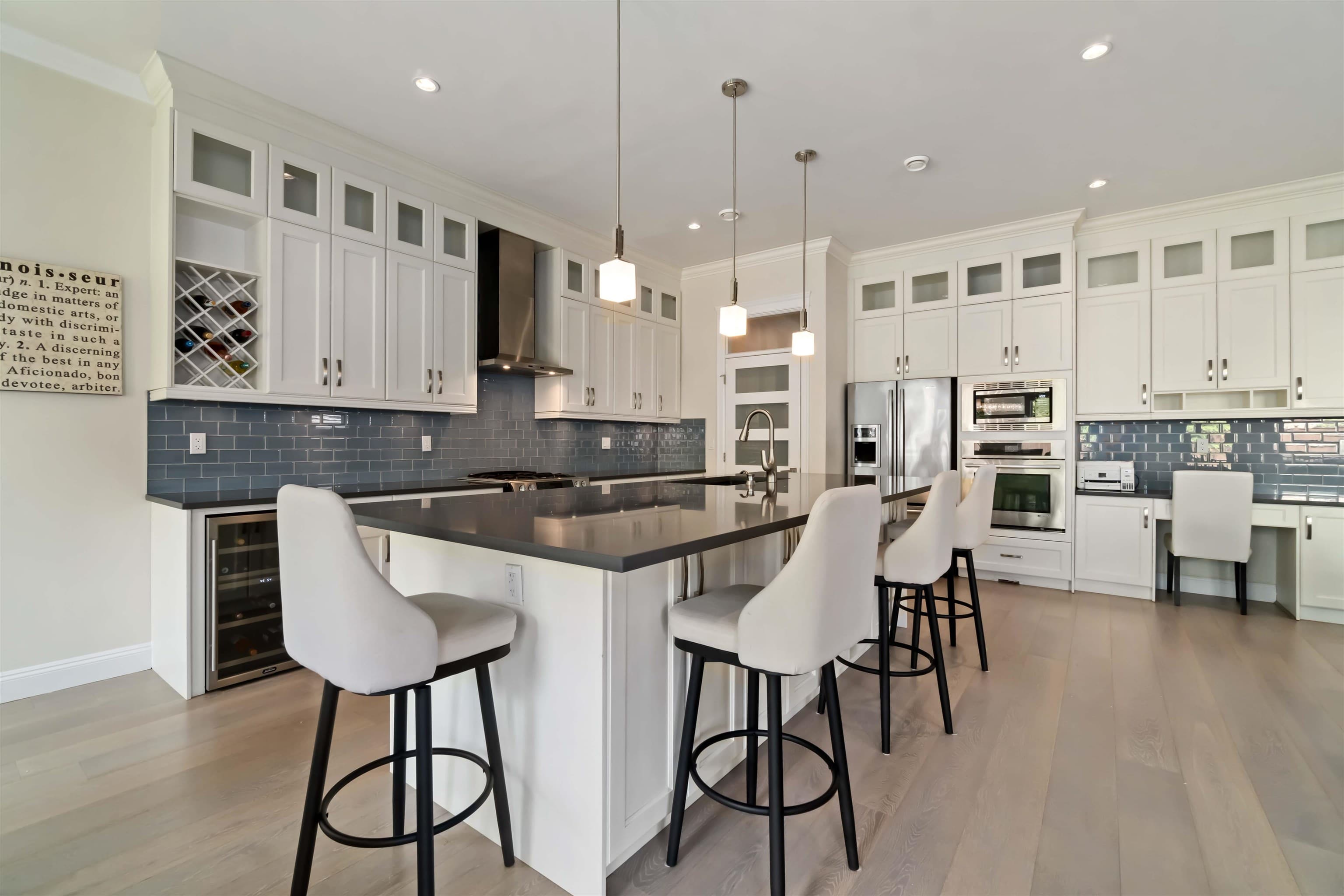 3461 Darwin Avenue, Coquitlam, V3B 3H6 — photo 3