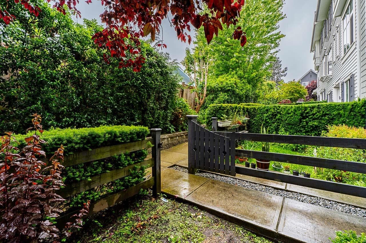 126 - 8130 136a Street, Surrey, V3W 1H9 — photo 2