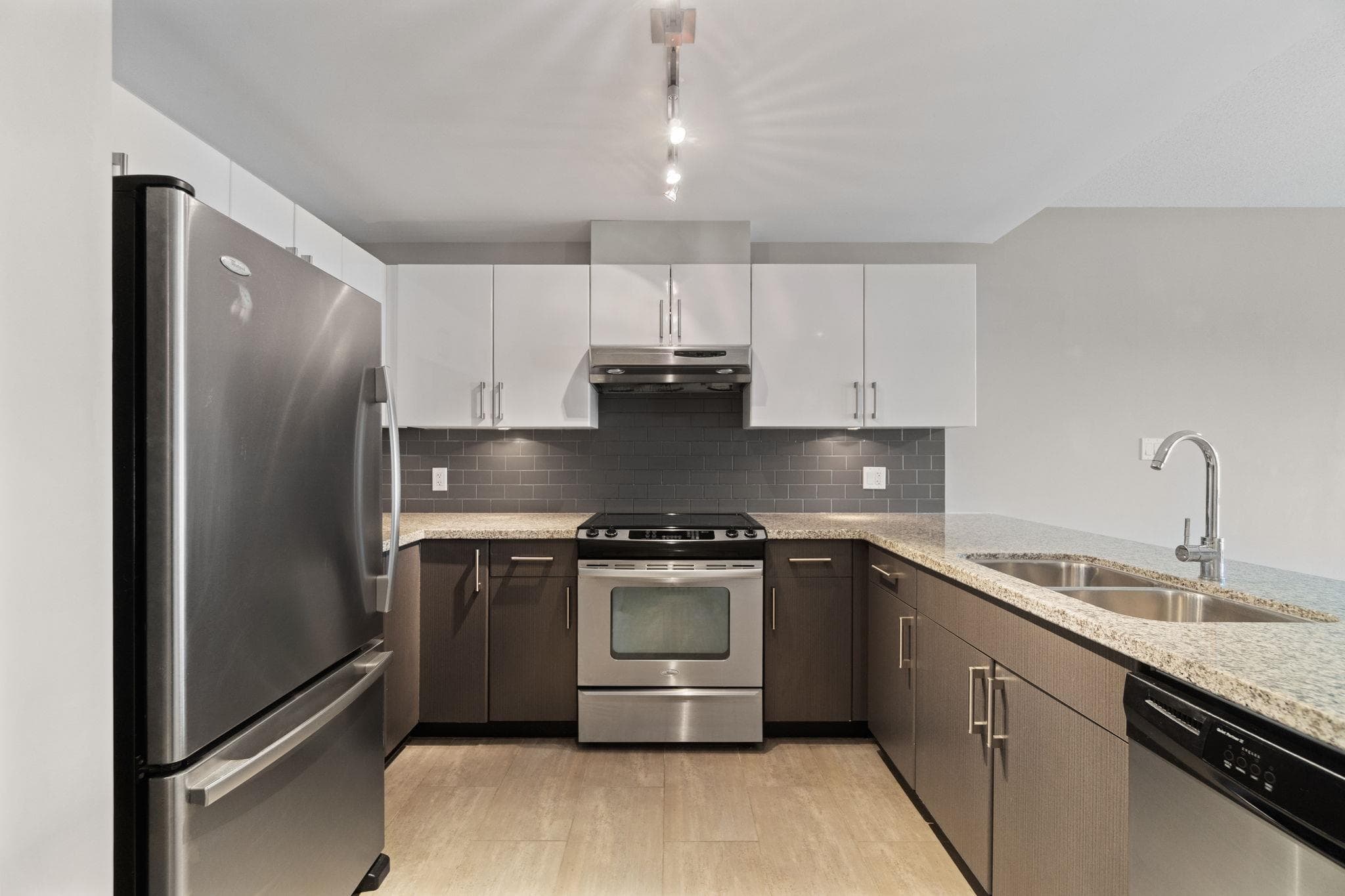 606 - 14 Begbie Street, New Westminster, V3M 0C4 — photo 4