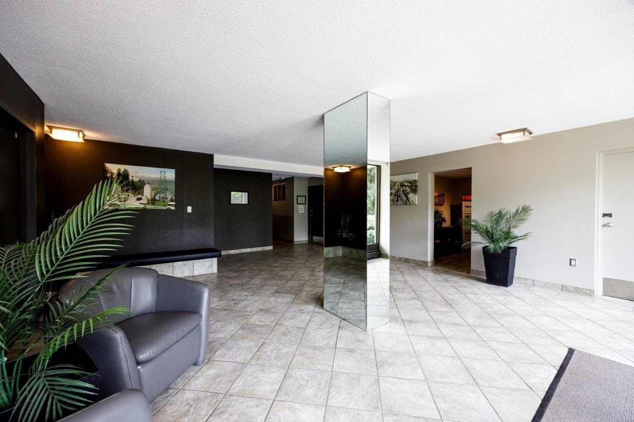 403 - 114 W Keith Road, North Vancouver, V7M 3C9 — photo 2