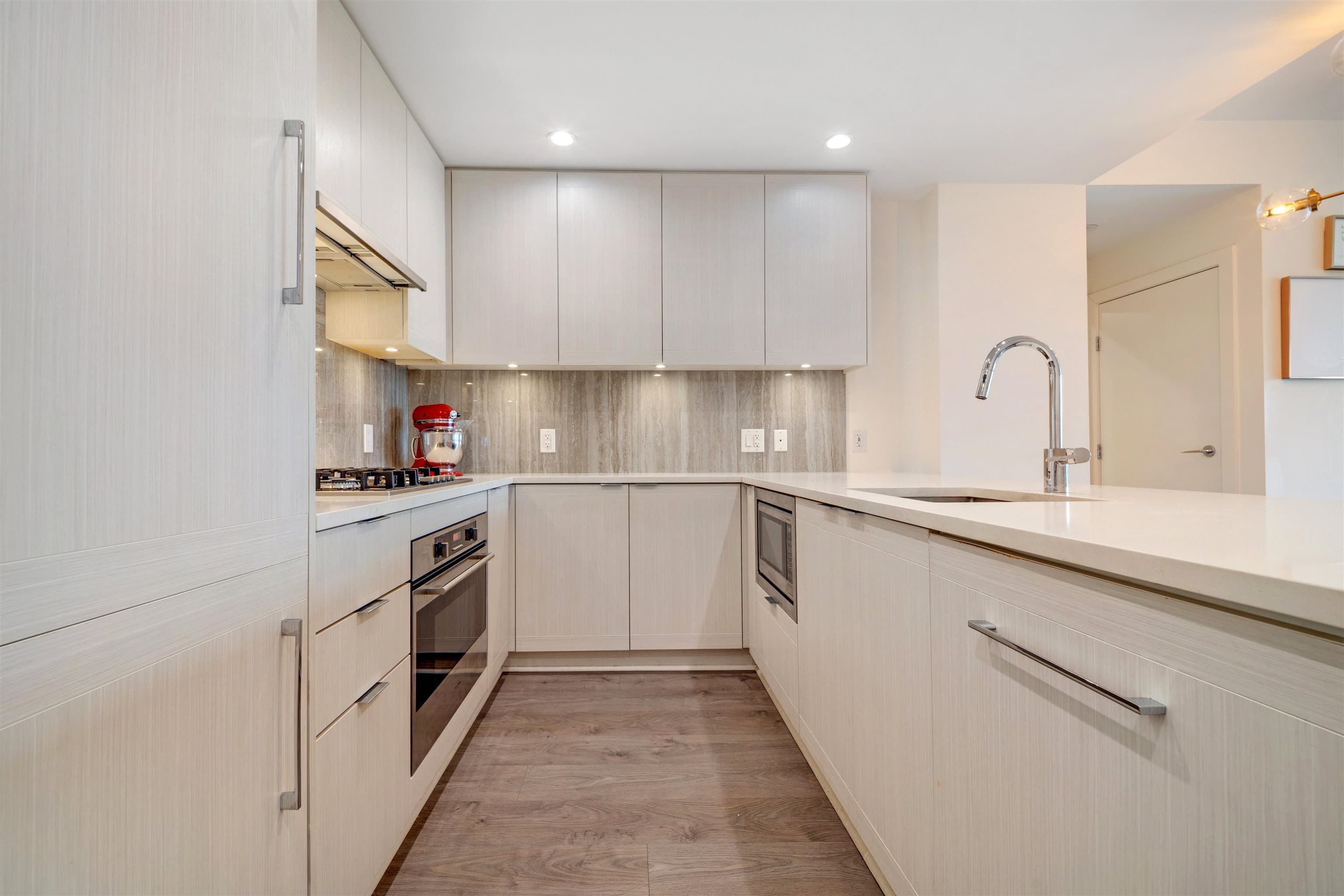 1401 - 5051 Imperial Street, Burnaby, V5J 0J3 — photo 4