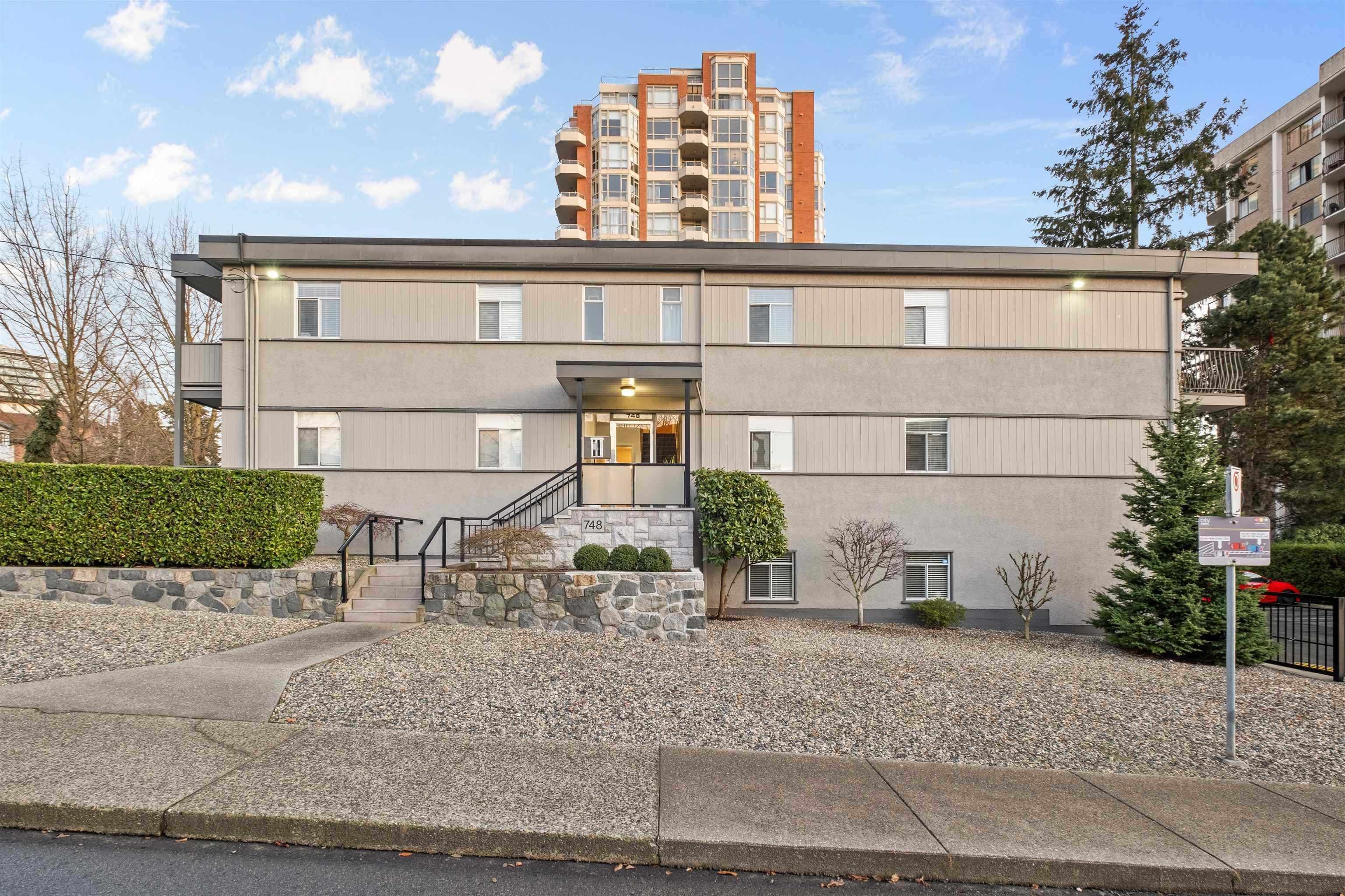 748 Chesterfield Avenue, North Vancouver