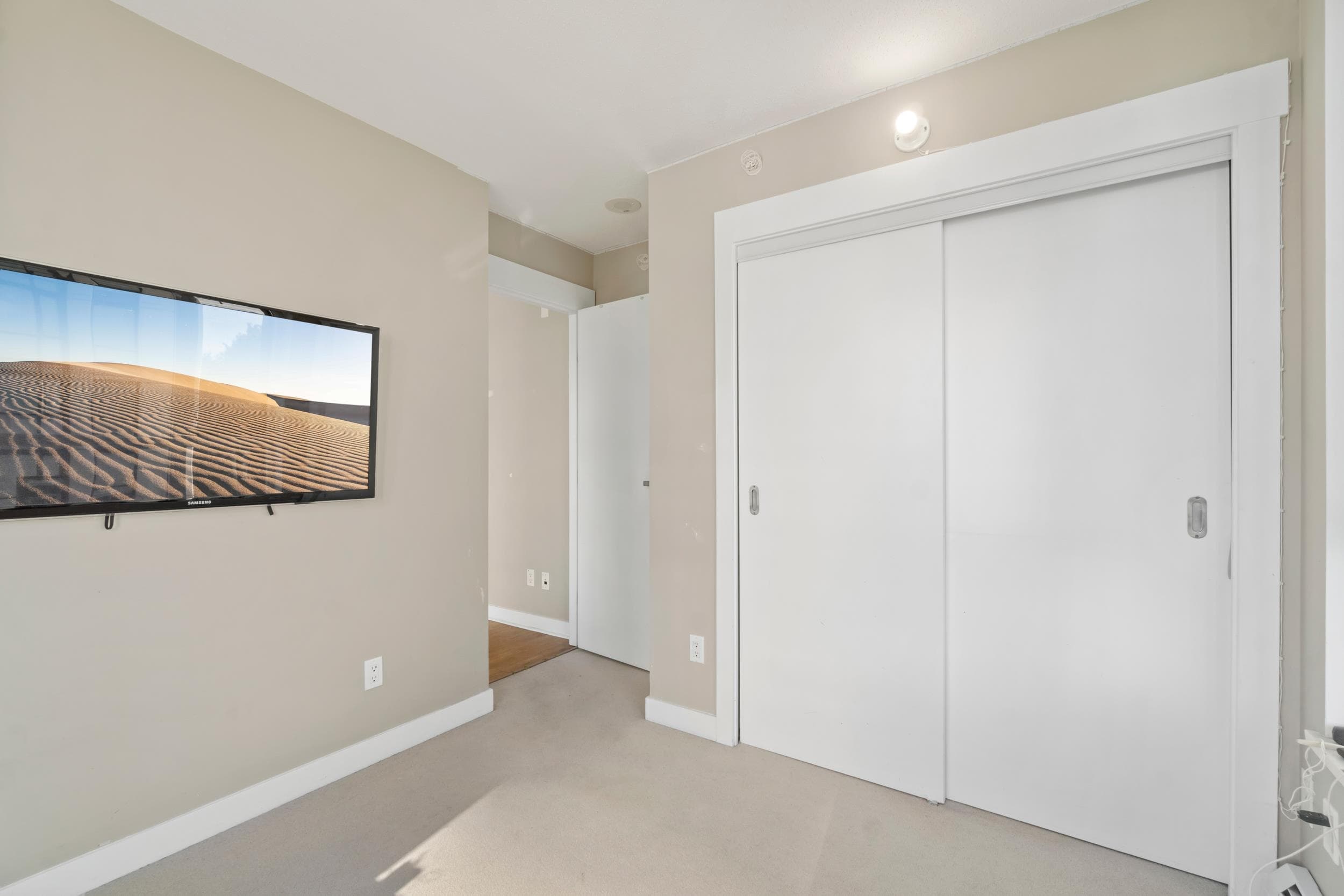 609 - 10777 University Drive, Surrey, V3T 0E6 — photo 5