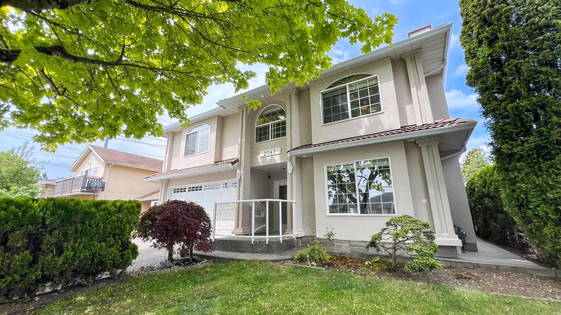 2041 Edinburgh Street, New Westminster, V3M 2X7 — photo 1