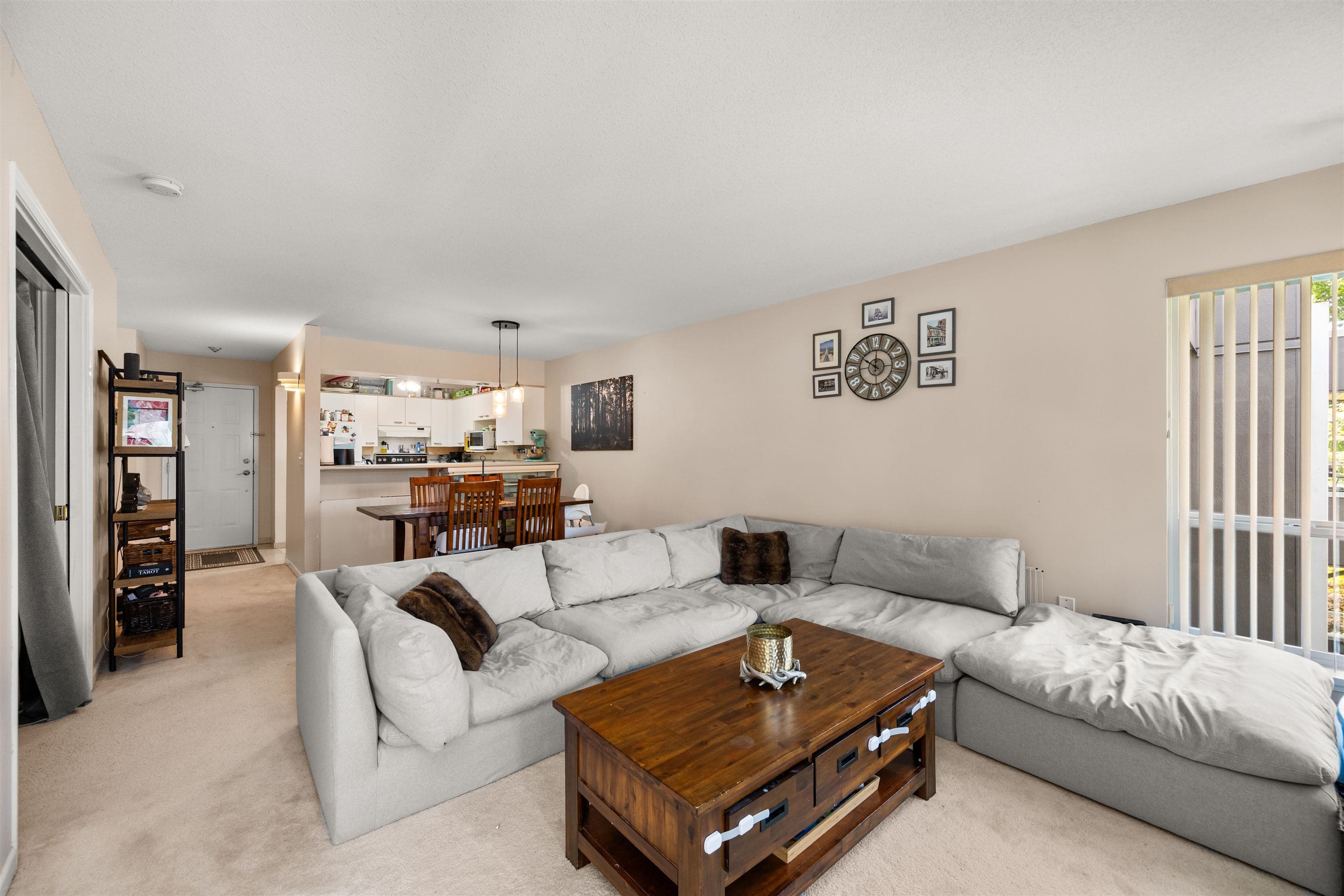 304 - 15717 Marine Drive, White Rock, V4B 1E4 — photo 4