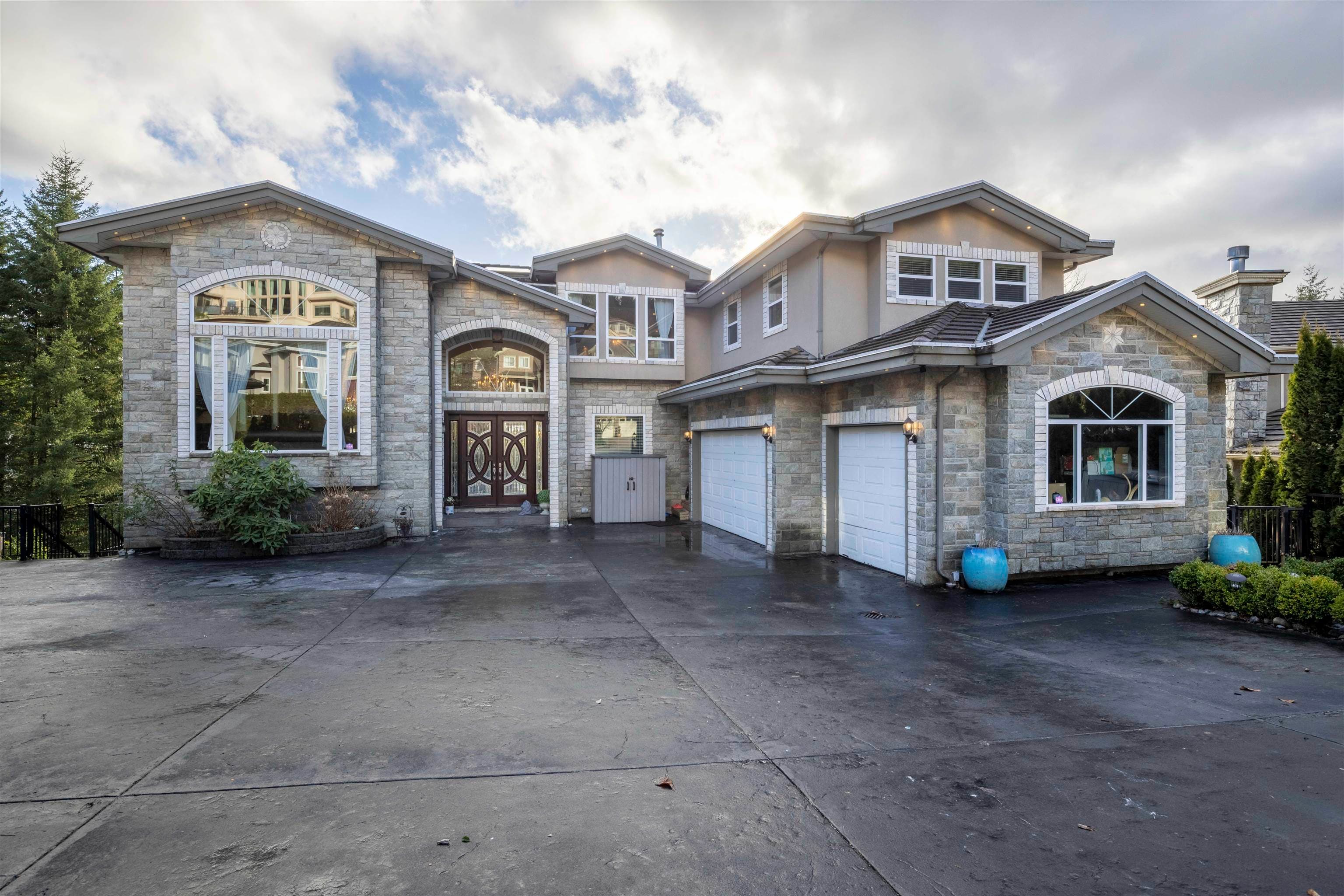 2982 Sunridge Court, Coquitlam