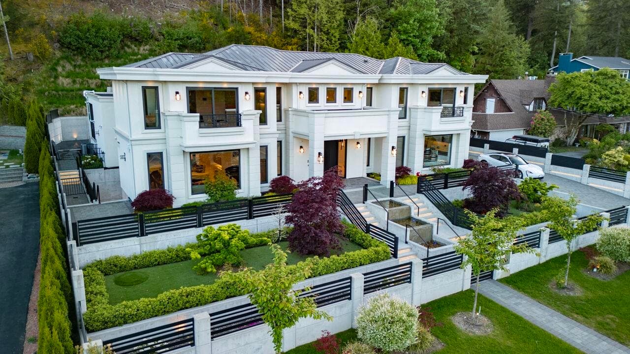 165 Stevens Drive, West Vancouver, V7S 1C3 — photo 2