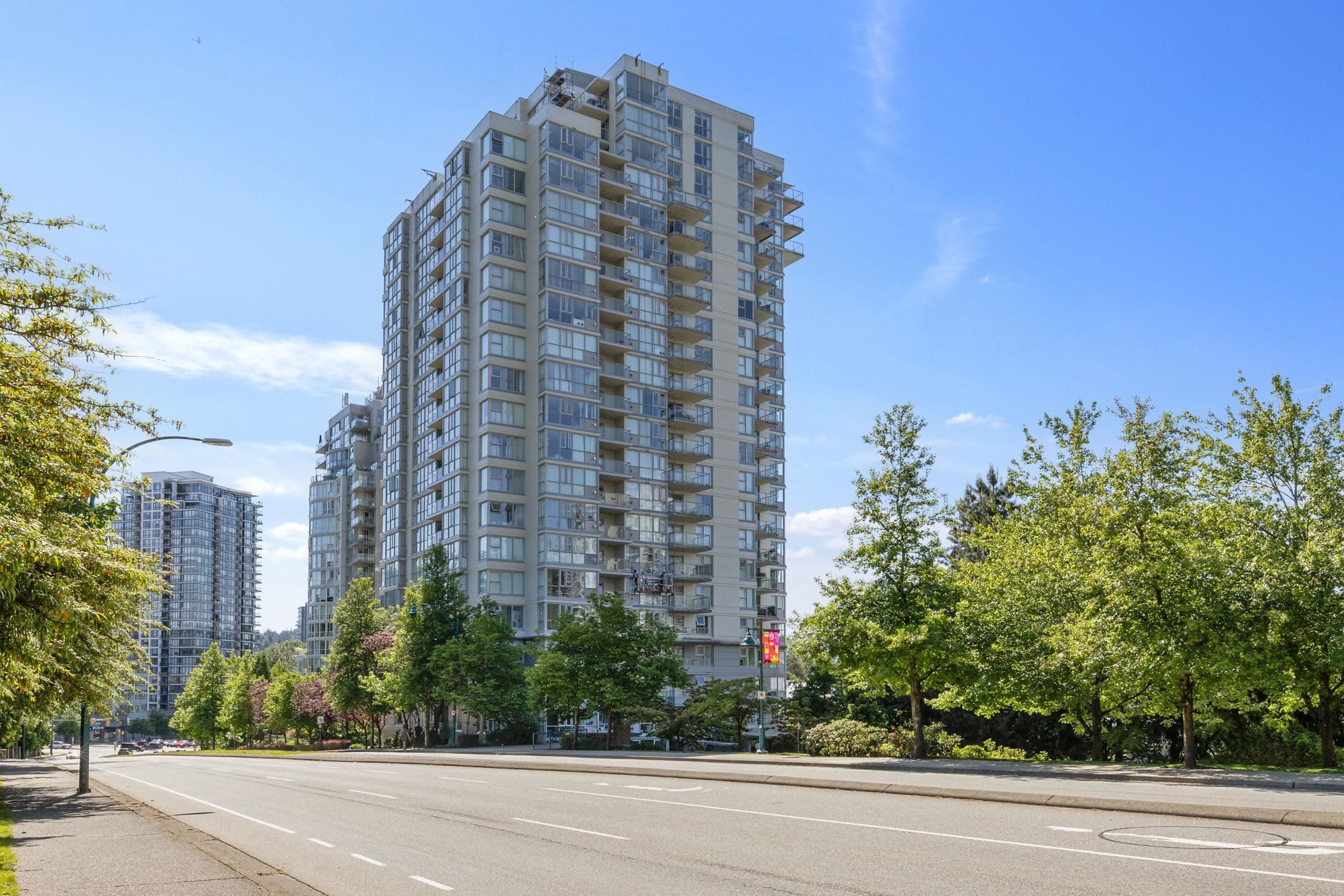 1706 - 235 Guildford Way, Port Moody, V3H 5L8 — photo 1