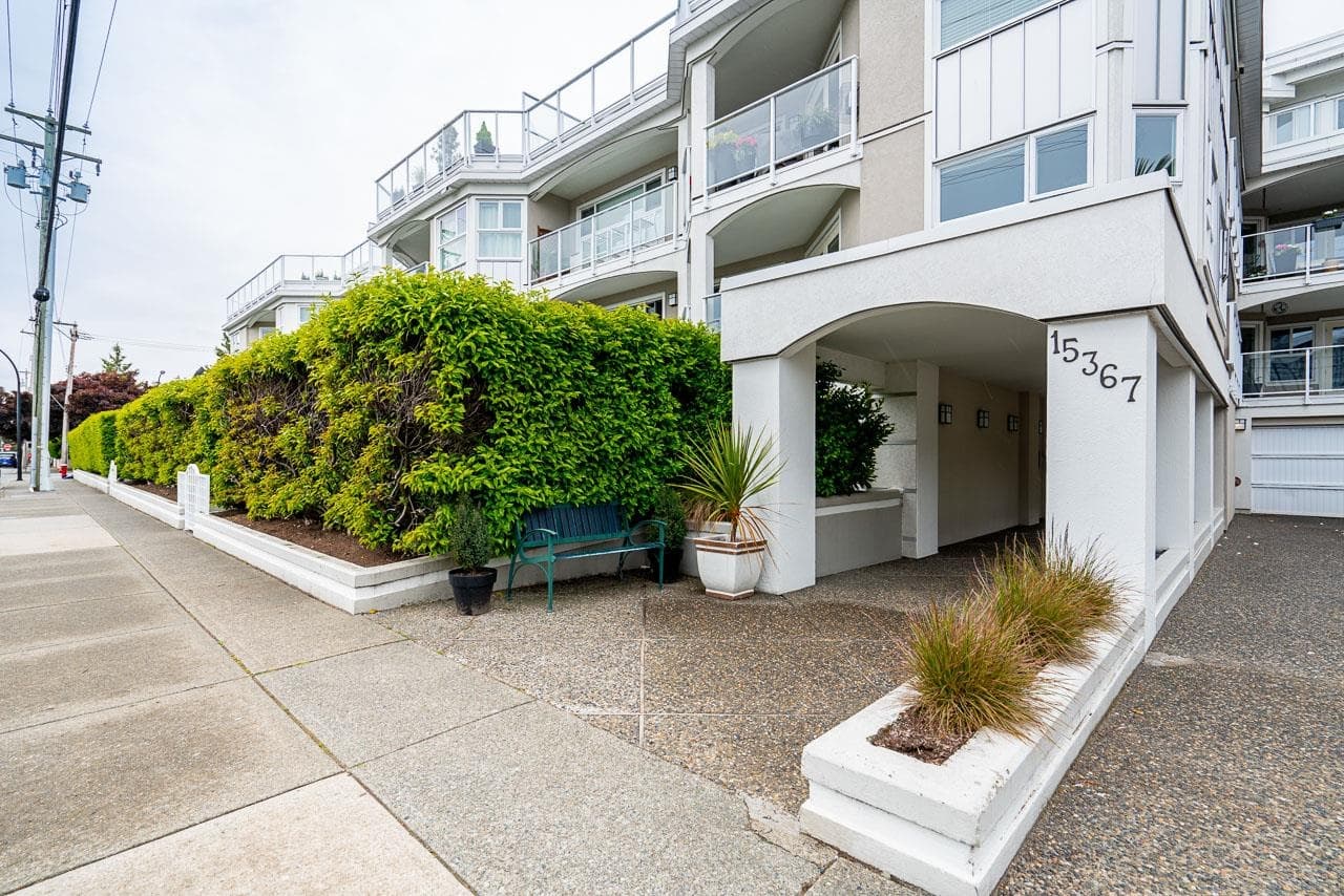 305 - 15367 Buena Vista Avenue, White Rock, V4B 1Y7 — photo 1