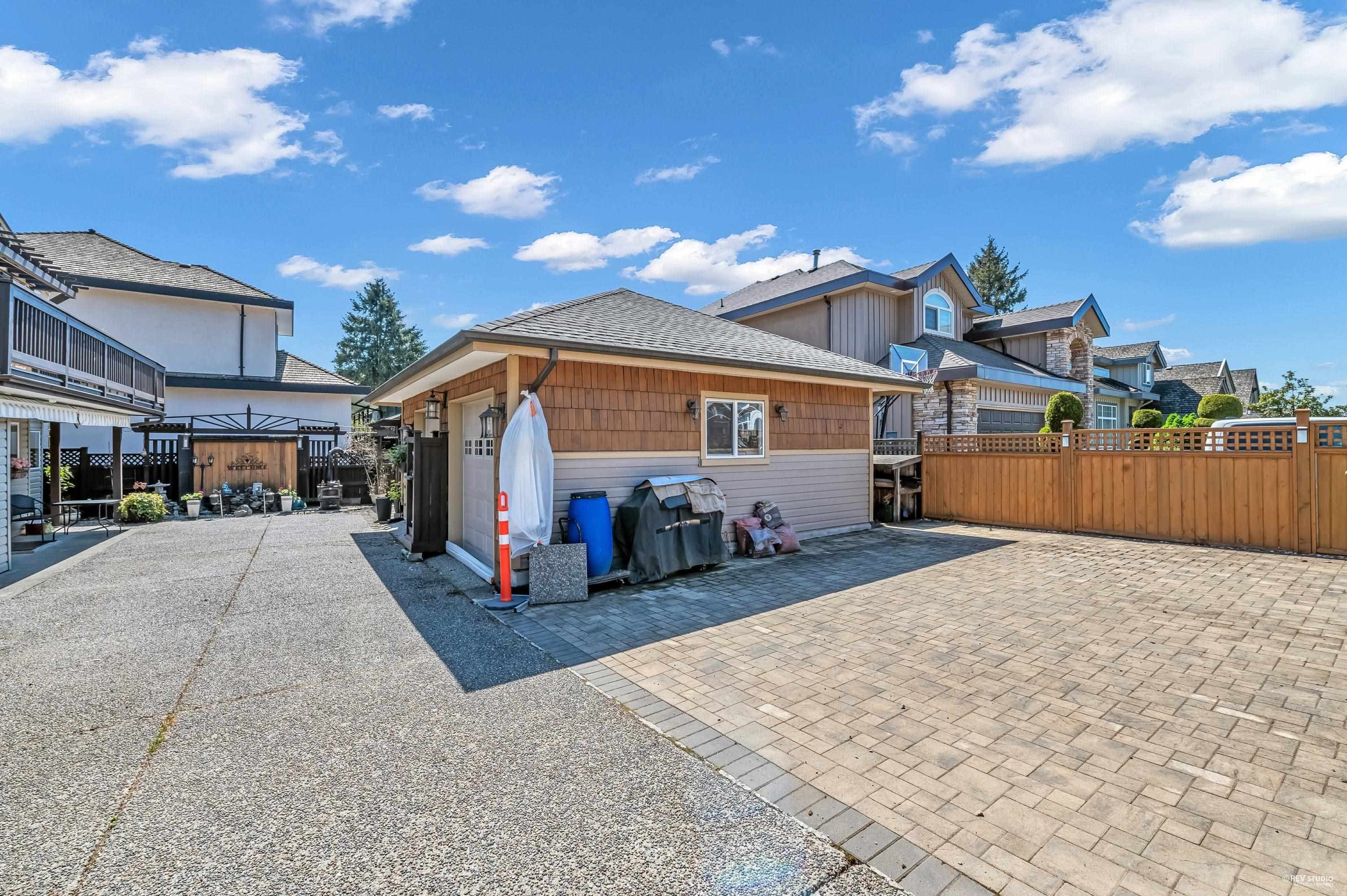 6083 126 Street, Surrey, V3X 1V7 — photo 4