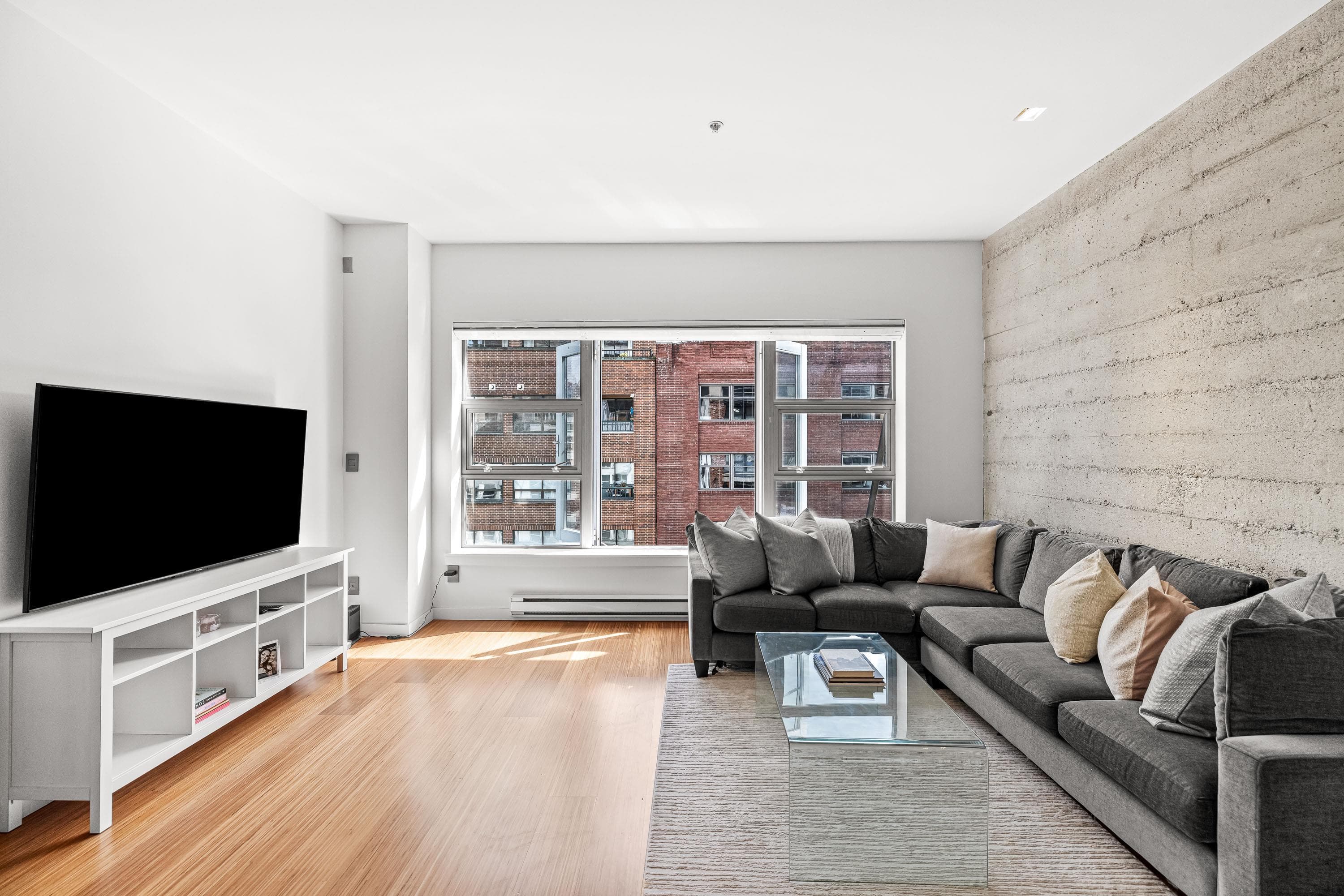 405 - 1228 Homer Street, Vancouver, V6B 2Y5 — photo 4