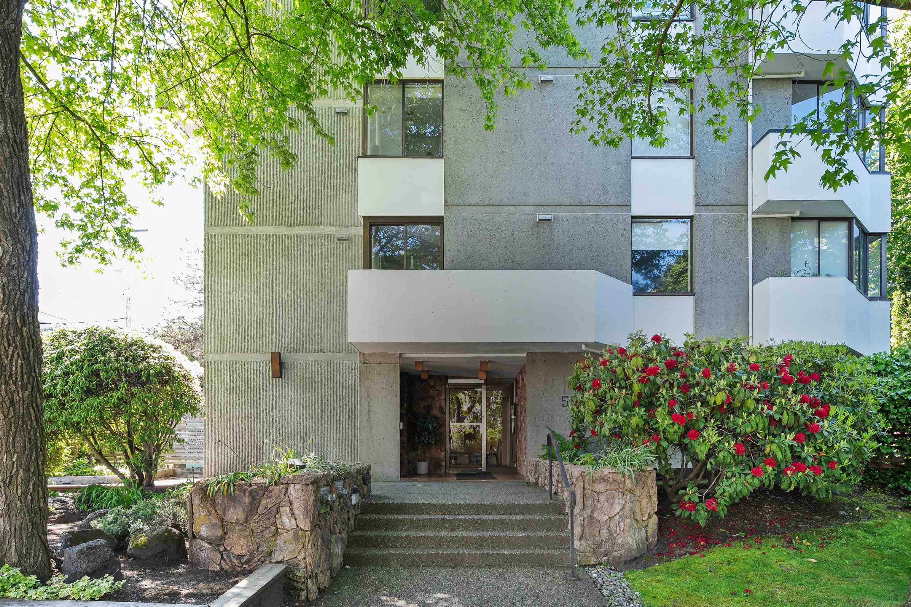 601 - 5555 Yew Street, Vancouver