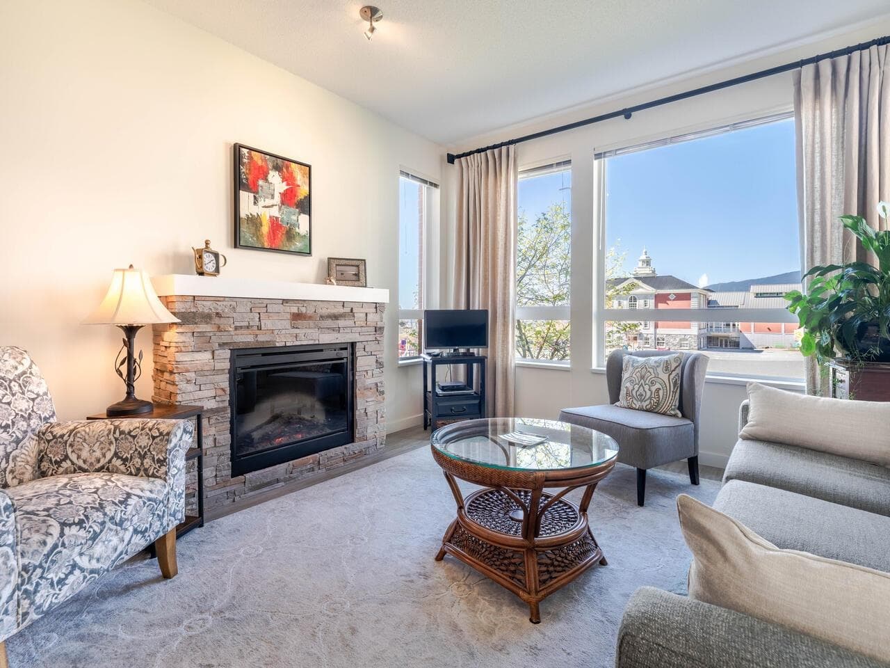203 - 717 Chesterfield Avenue, North Vancouver, V7M 3L8 — photo 4