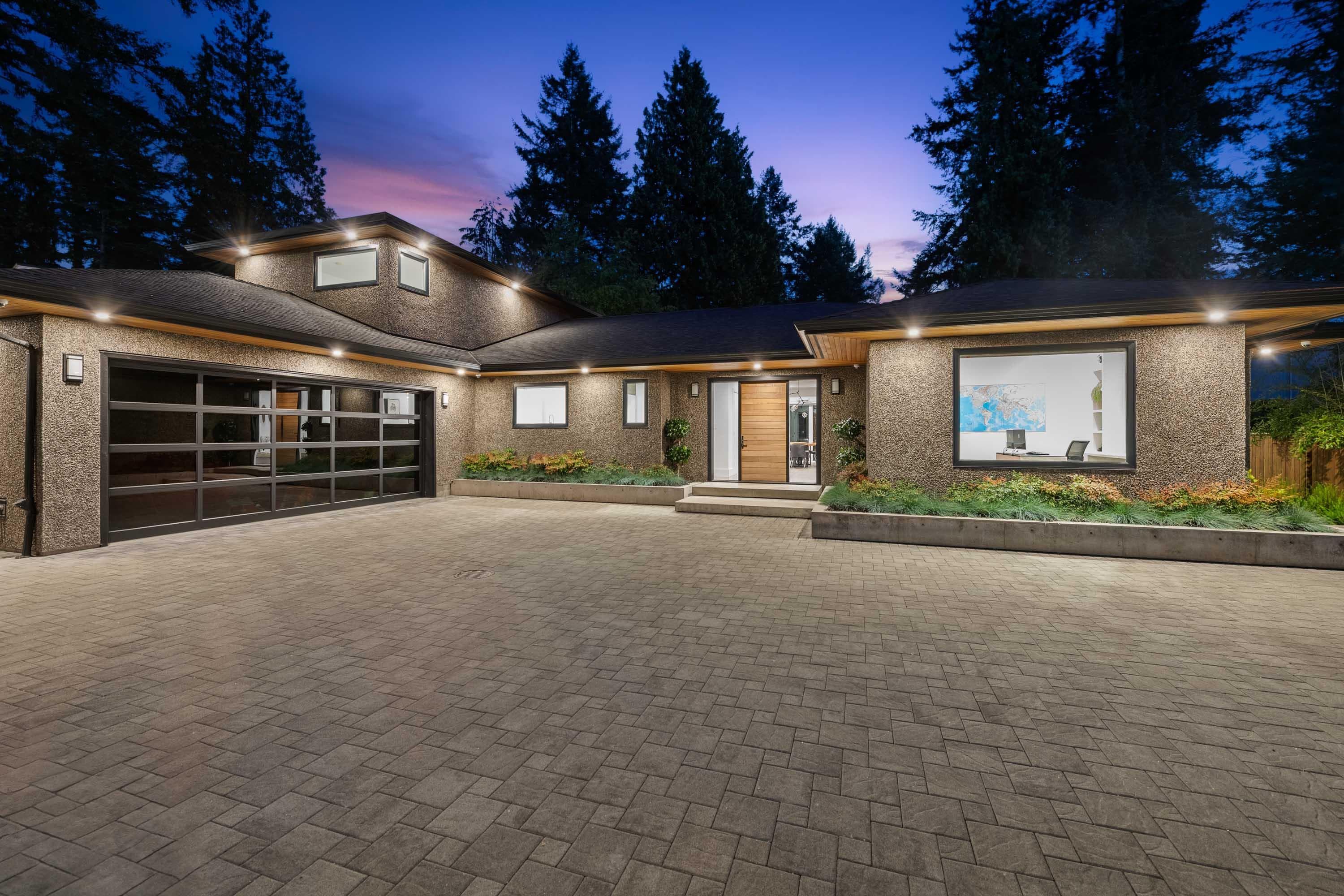 2381 Windridge Drive, North Vancouver