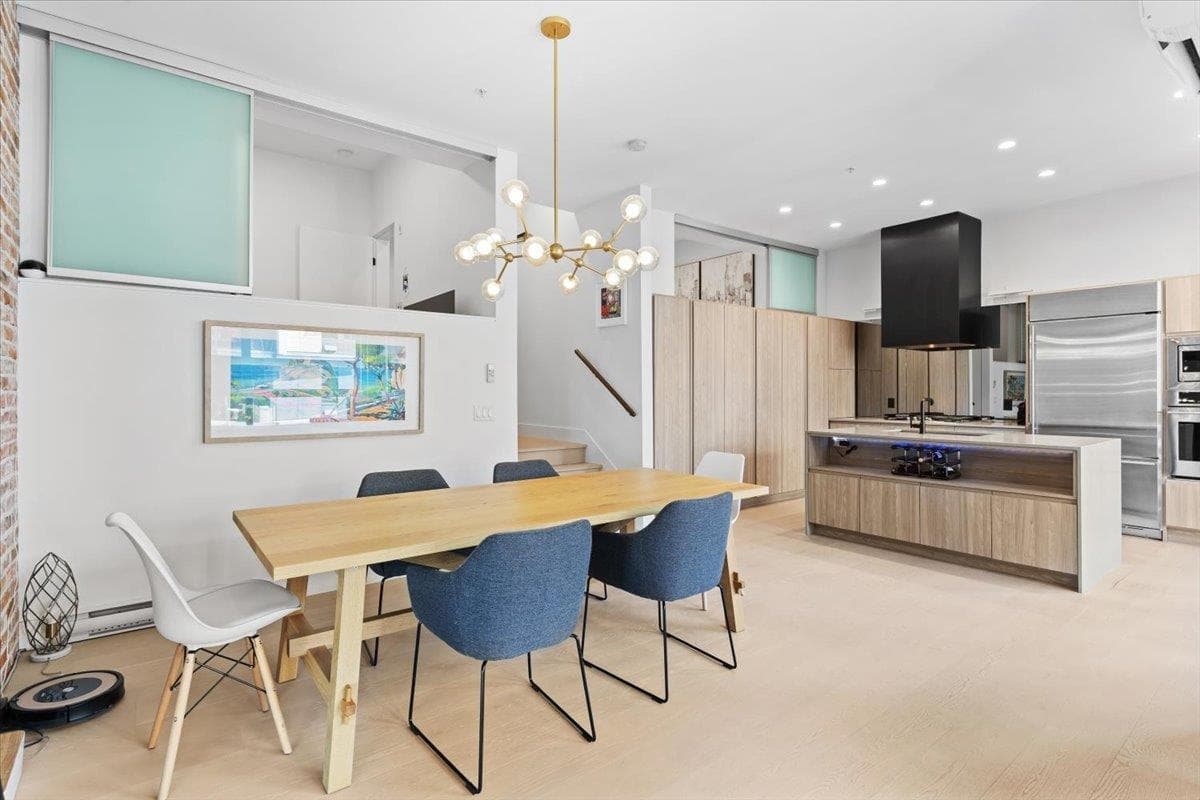 319 - 300 Salter Street, New Westminster, V3M 0L9 — photo 5